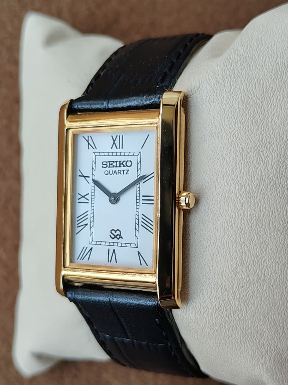 Seiko Vintage Slim Tank Quartz Roman Dail Men’s Watch