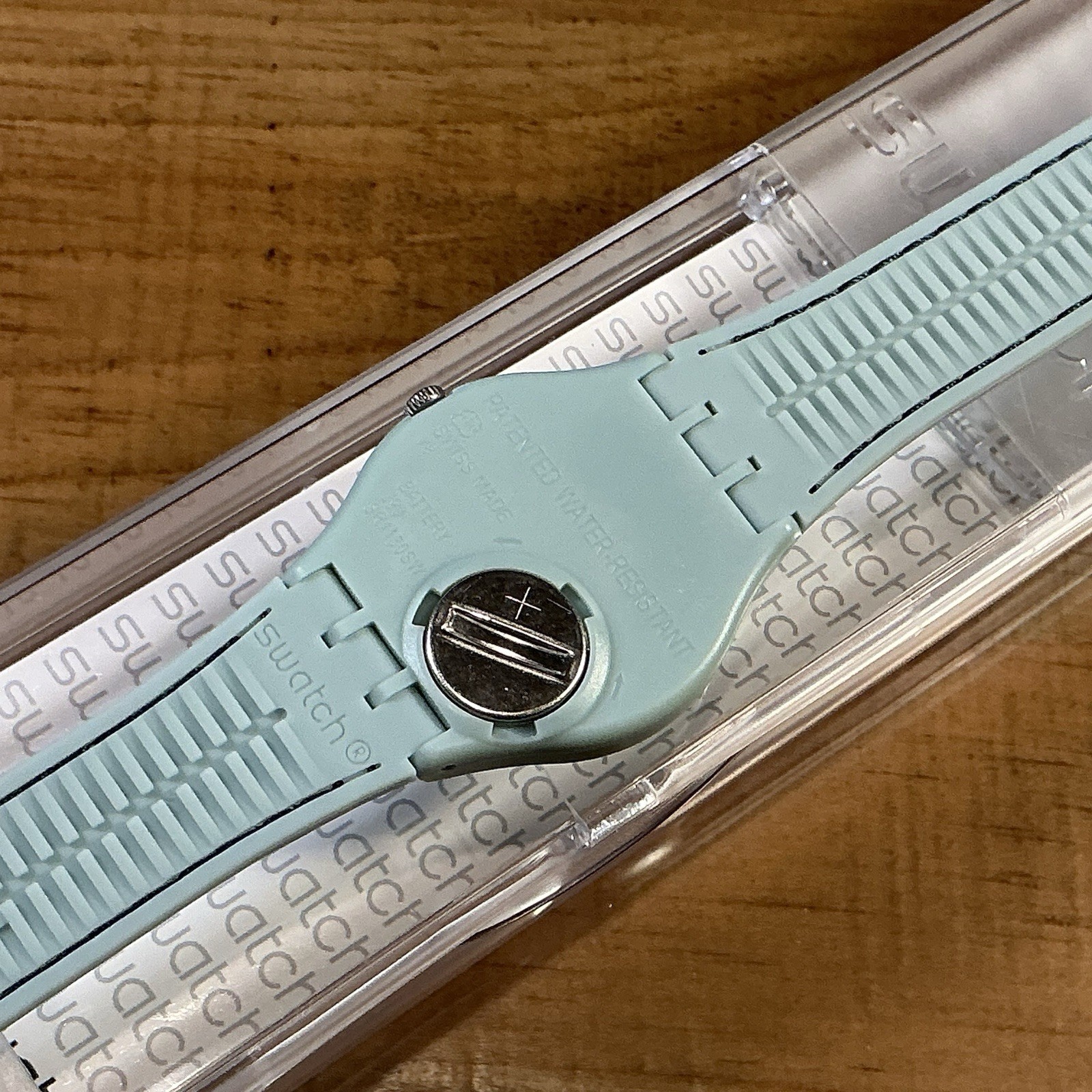 BLUE STITCHES – BEAUTIFUL – NEW IN BOX [ 34mm ]