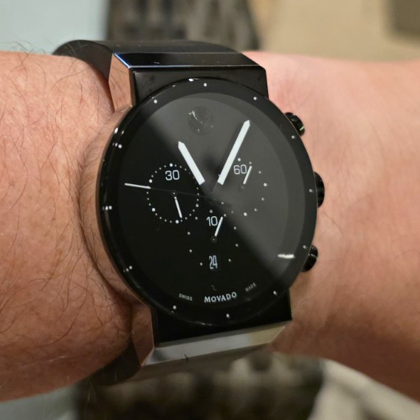 Movado Sapphire Synergy Chronograph Black Dial 42mm 30m Quartz Rubber Strap