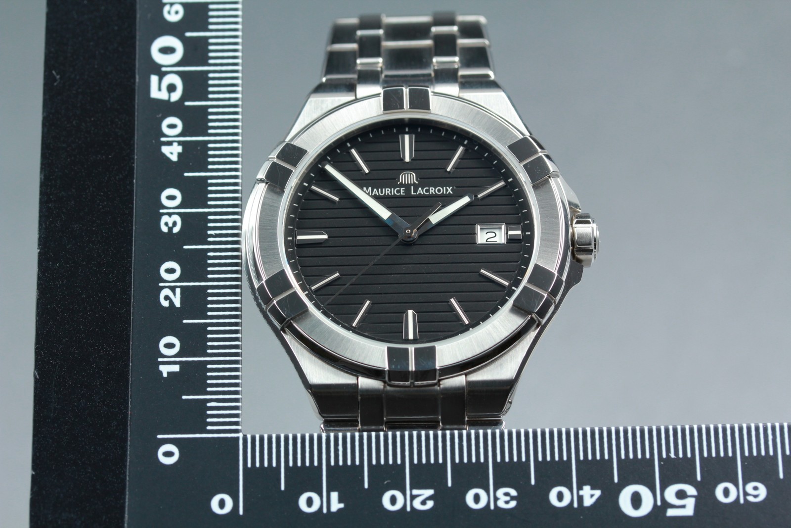 Maurice Lacroix Aikon AI1008 Black SS Date Quartz Swiss Made Watch [Box Damaged]