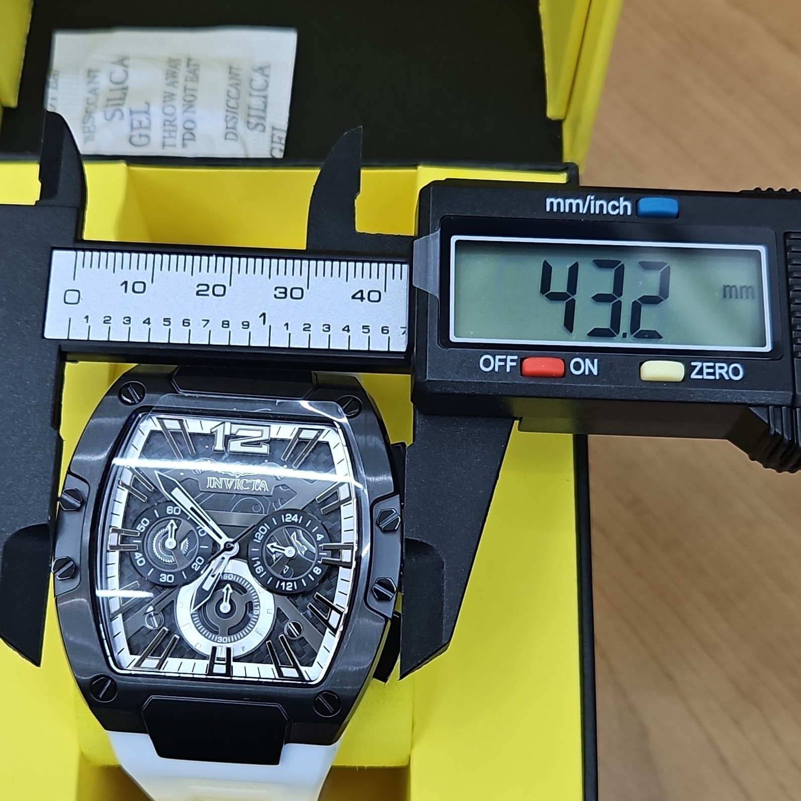 Invicta Racing Men’s Quartz Chronograph Watch 43.2mm Black Dial White Strap