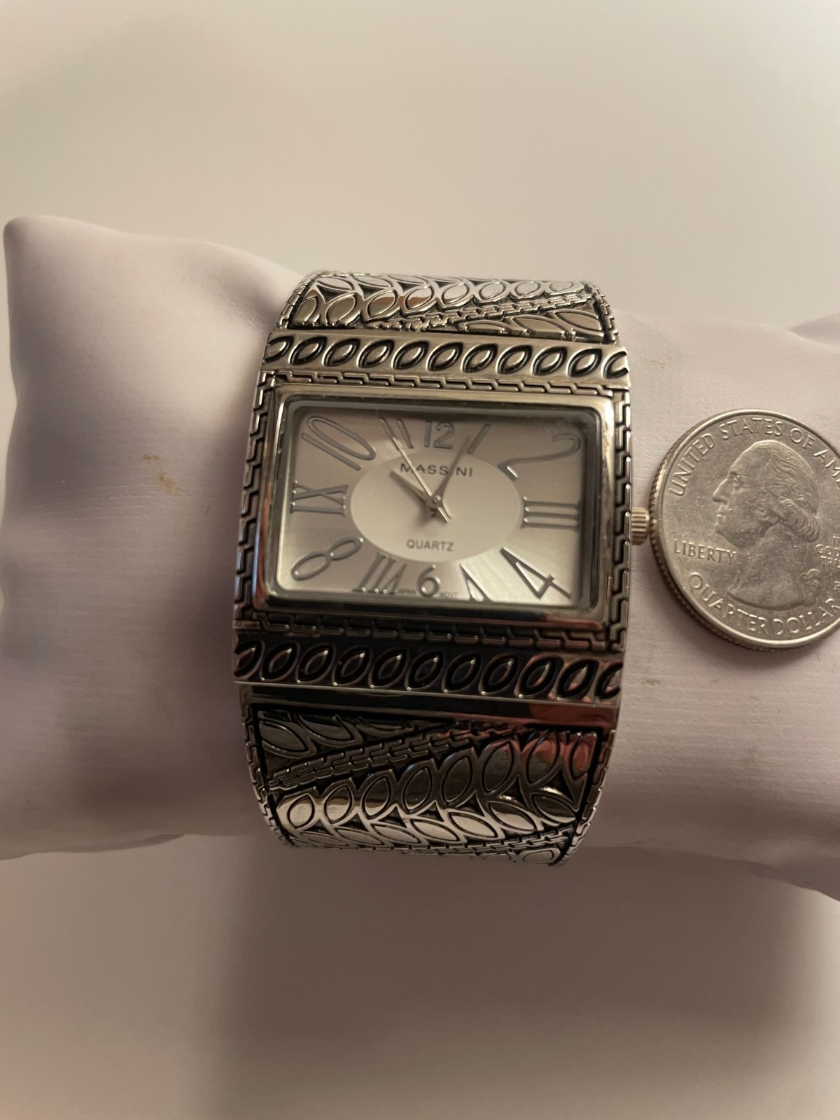 Massini Wide Cuff Engraved Design Silver-tone Quartz Watch Pre-owned Excellent