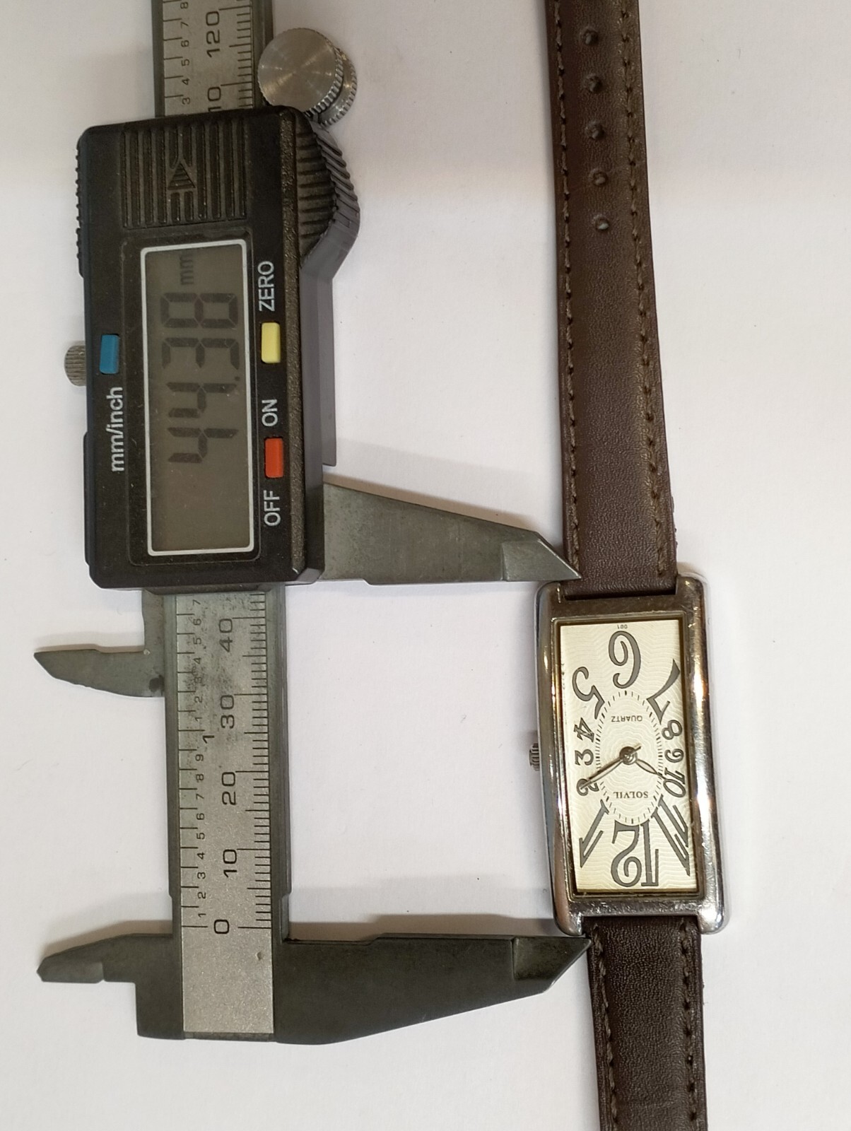 SOLVIL QUARTZ TEXTURED WHT DIAL 48-0022 JAPAN UNISEX ADULTS FULL WORKING VINTAGE