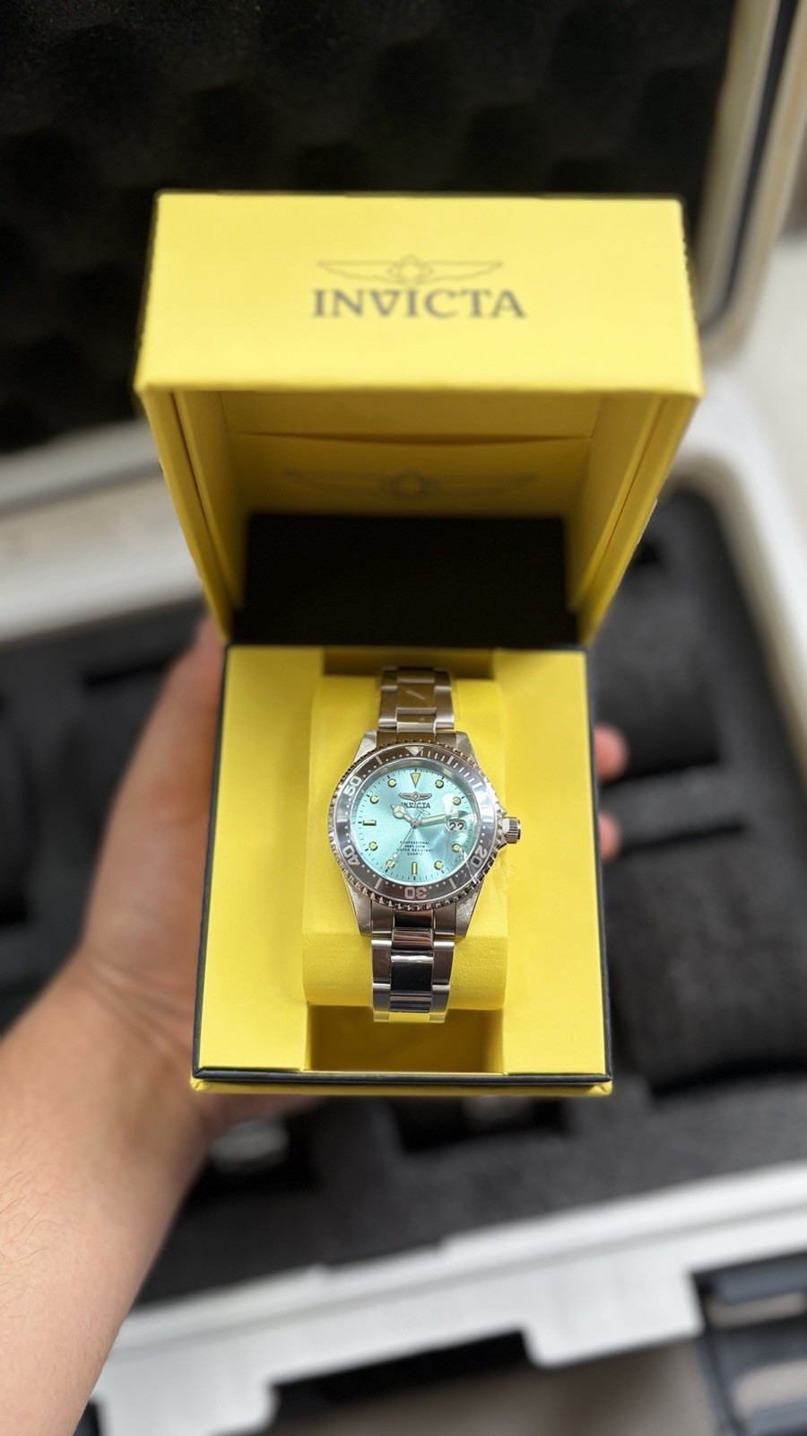 Invicta Pro Diver Anchoris 40mm Blue Dial 200m Stainless Bracelet w/ Box