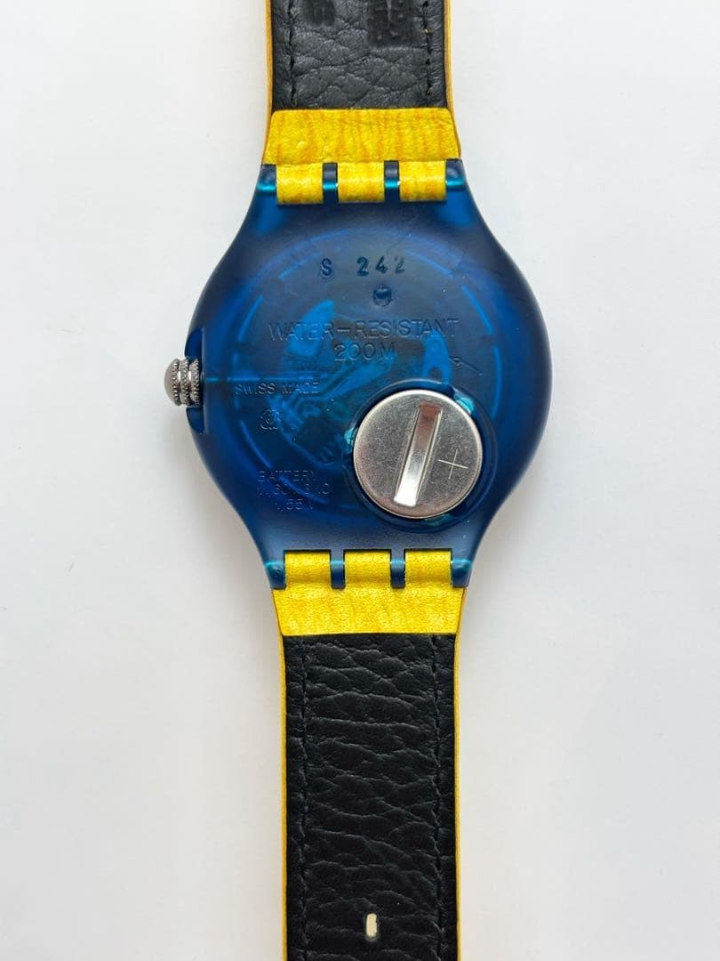 Swatch Scuba 200 Sdn102 Divine