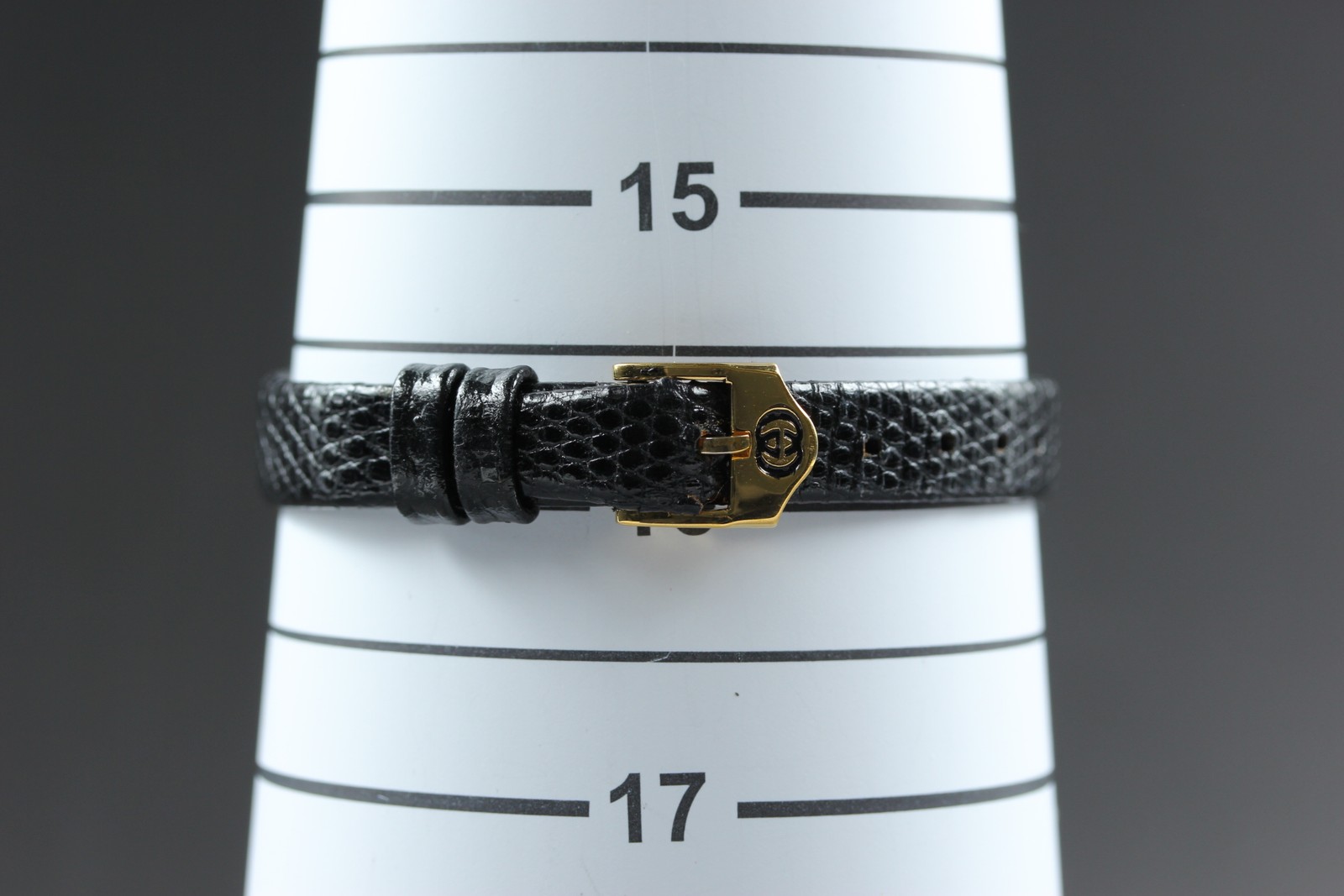[Near MINT] Gucci 2000L 22mm Black Dial Gold Women’s Quartz Watch From JAPAN