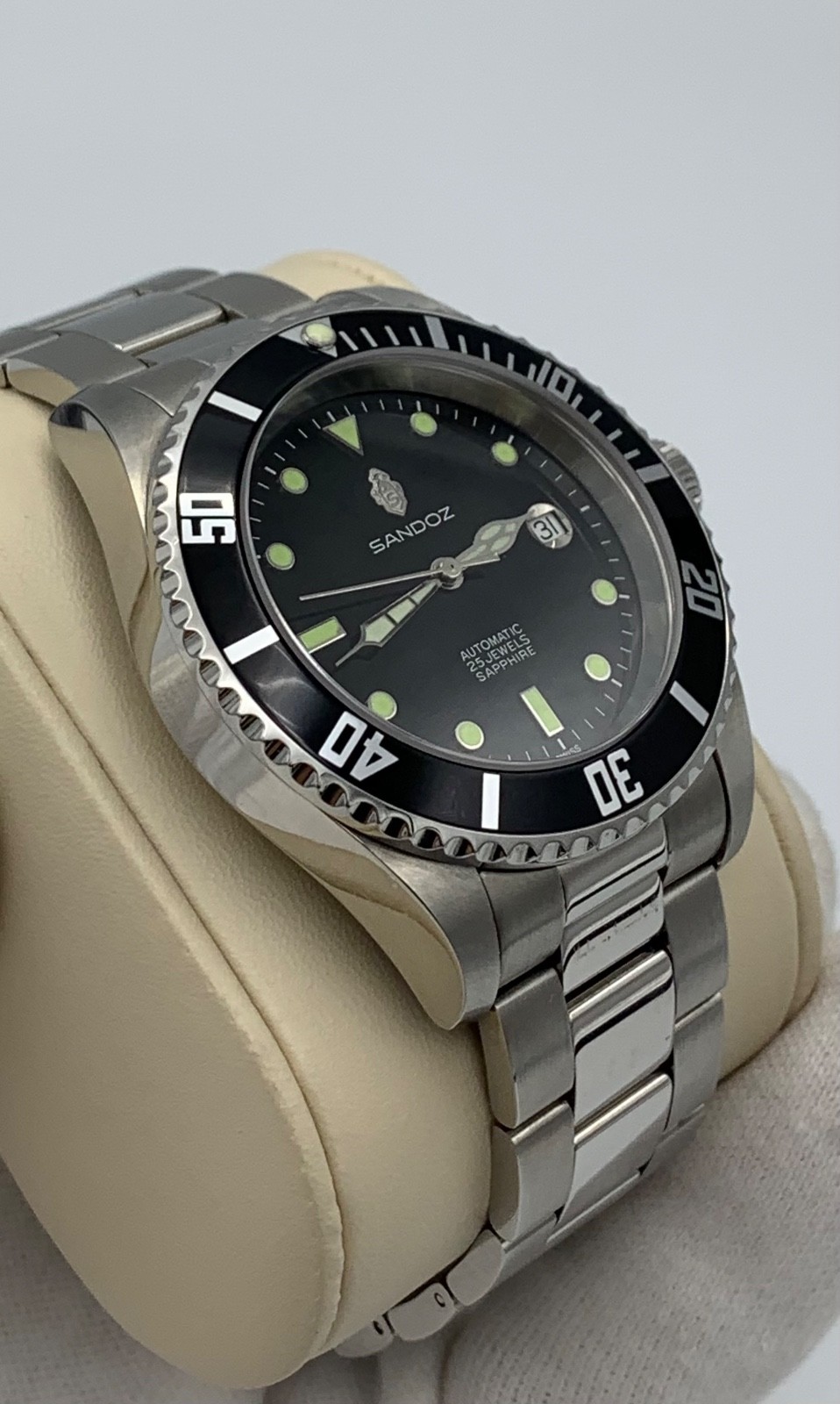 Sandoz Automatic Diver Watch 25 Jewels Sapphire Swiss Made Black Dial