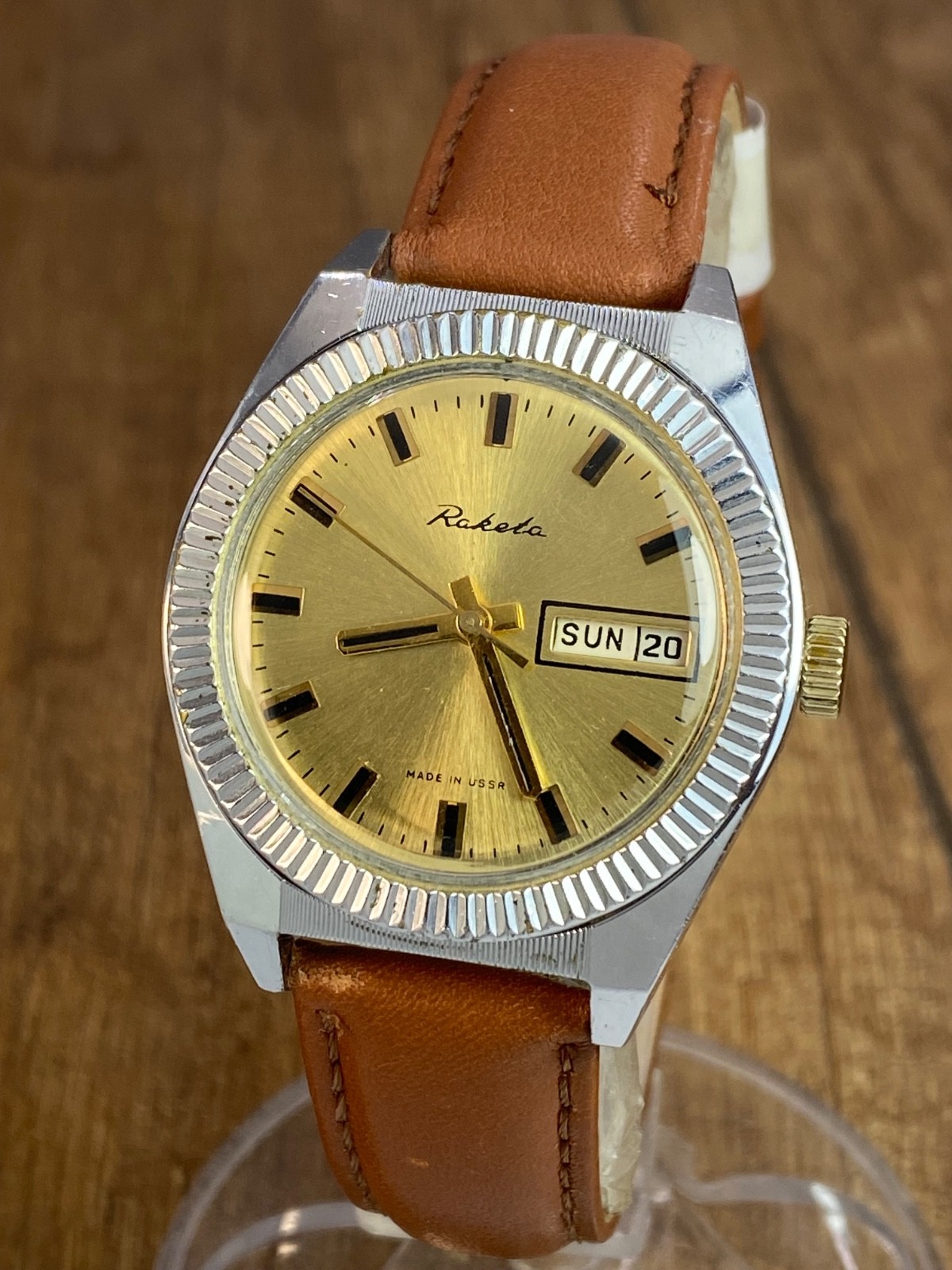 Raketa mechanical cal. 2628H vintage Soviet Era mens wristwatch USSR