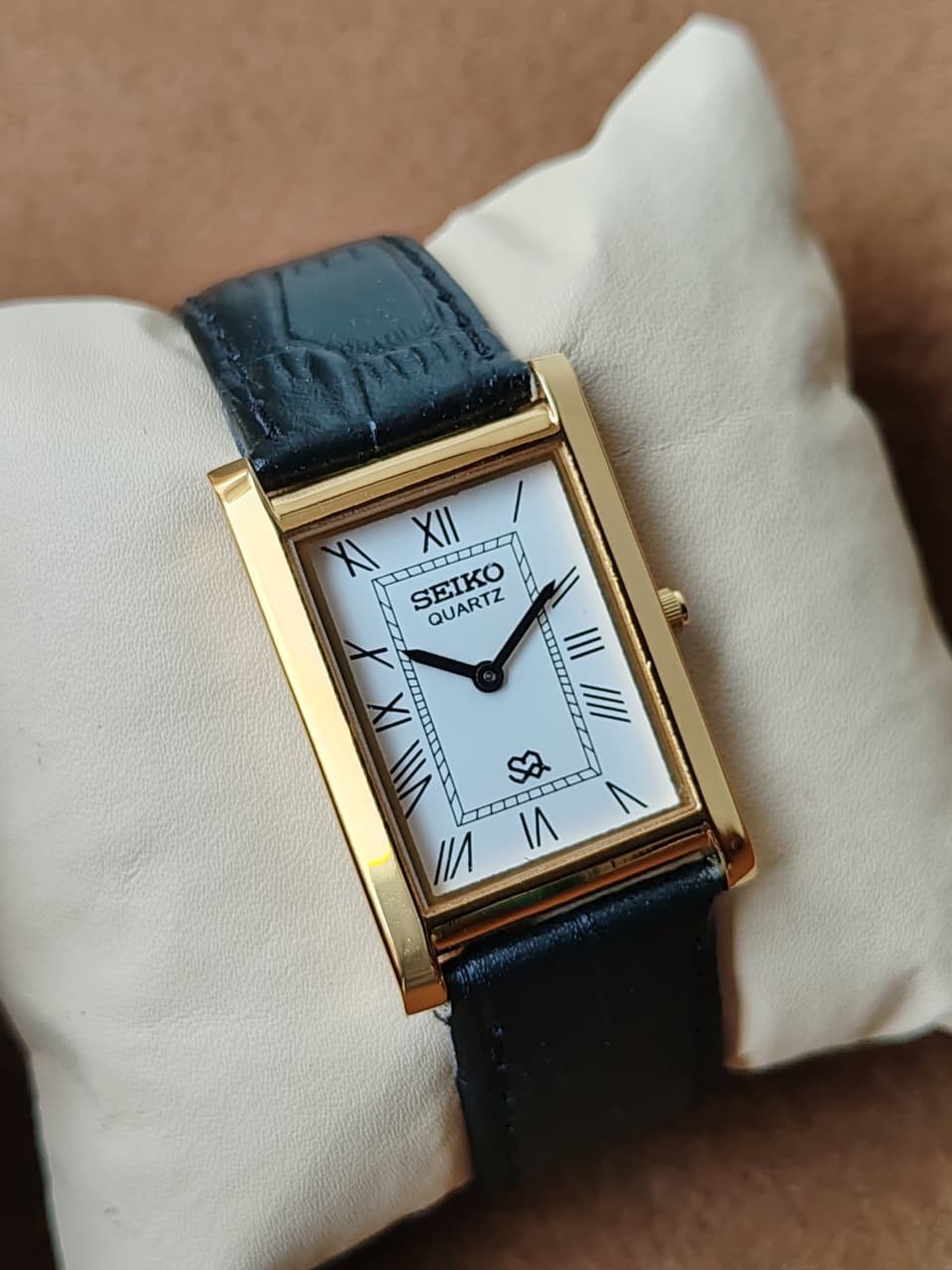 Seiko Vintage Slim Tank Quartz Roman Dail Men’s Watch