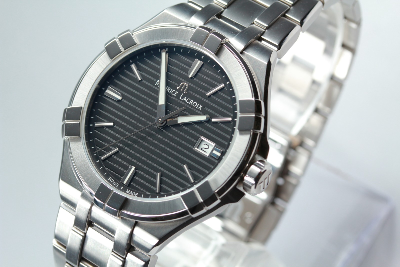 Maurice Lacroix Aikon AI1008 Black SS Date Quartz Swiss Made Watch [Box Damaged]