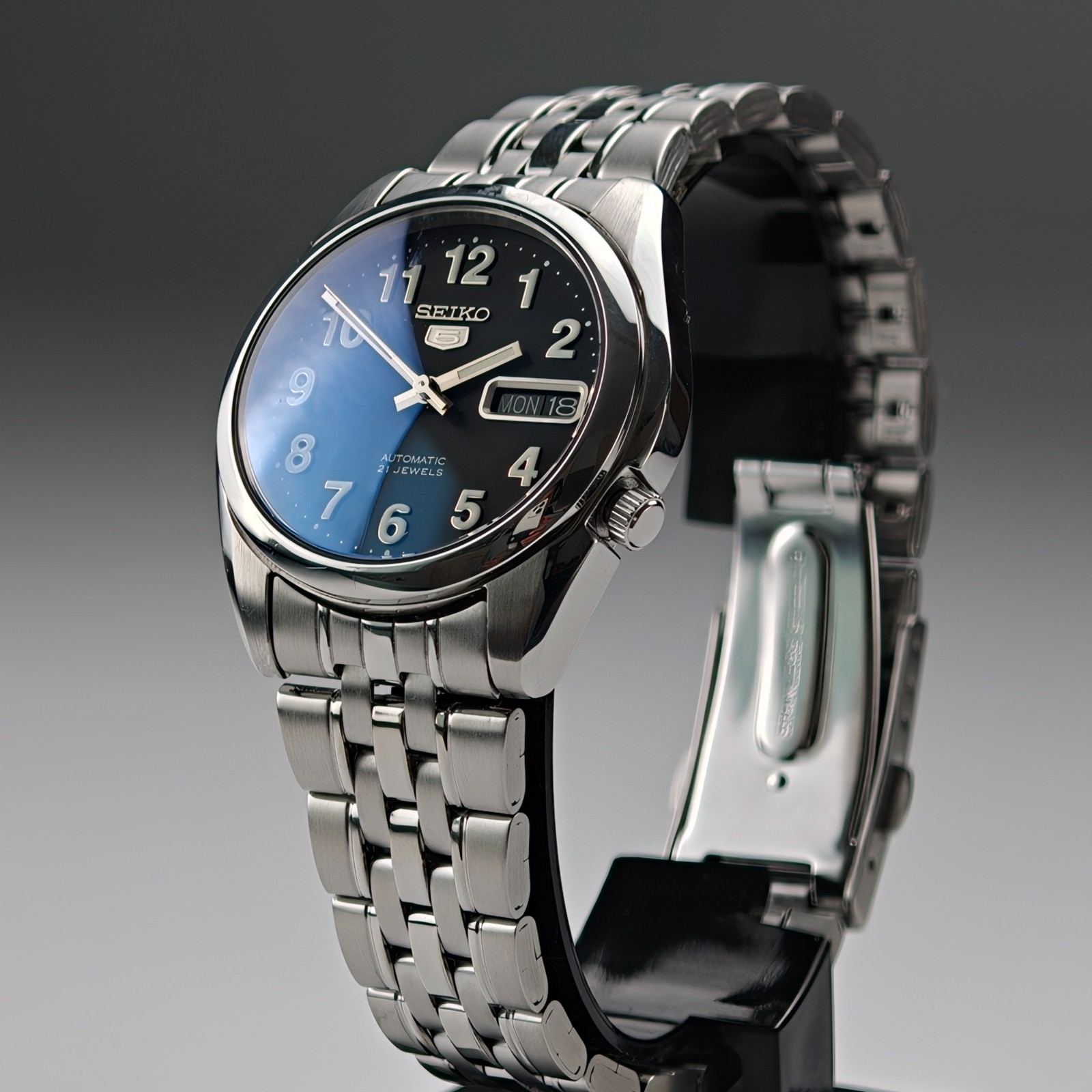 Seiko 5 SNK381K1 7S26-0090 Automatic Blue Dial Men’s Watch – Mint Full Set Box