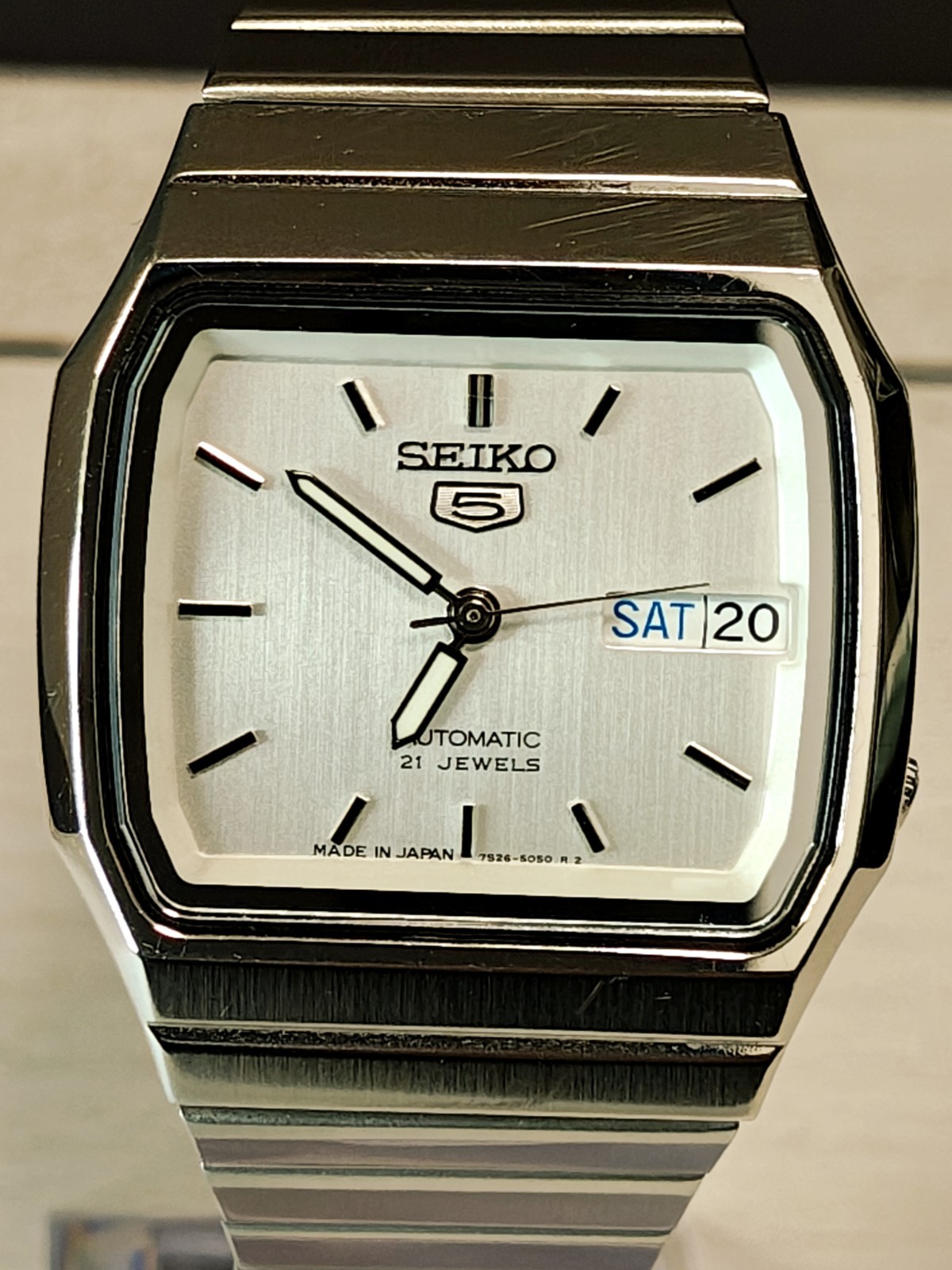 Seiko 5 SNXK95 Automatic – TV Case – Japan Domestic Model – Brushed Silver Dial