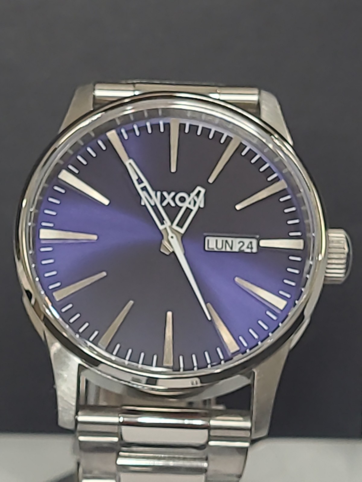 Nixon Sentry SS Silver/Blue Sunray A356-1258 NIB Day Date 42mm