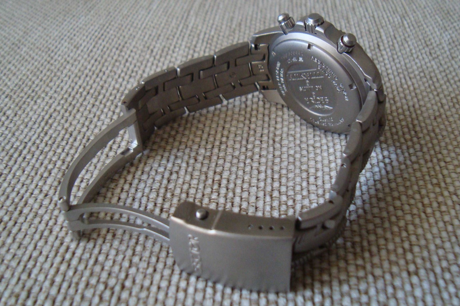 Sector 950 titanium Swiss chronograph, 261.262, rare red panda version, full set