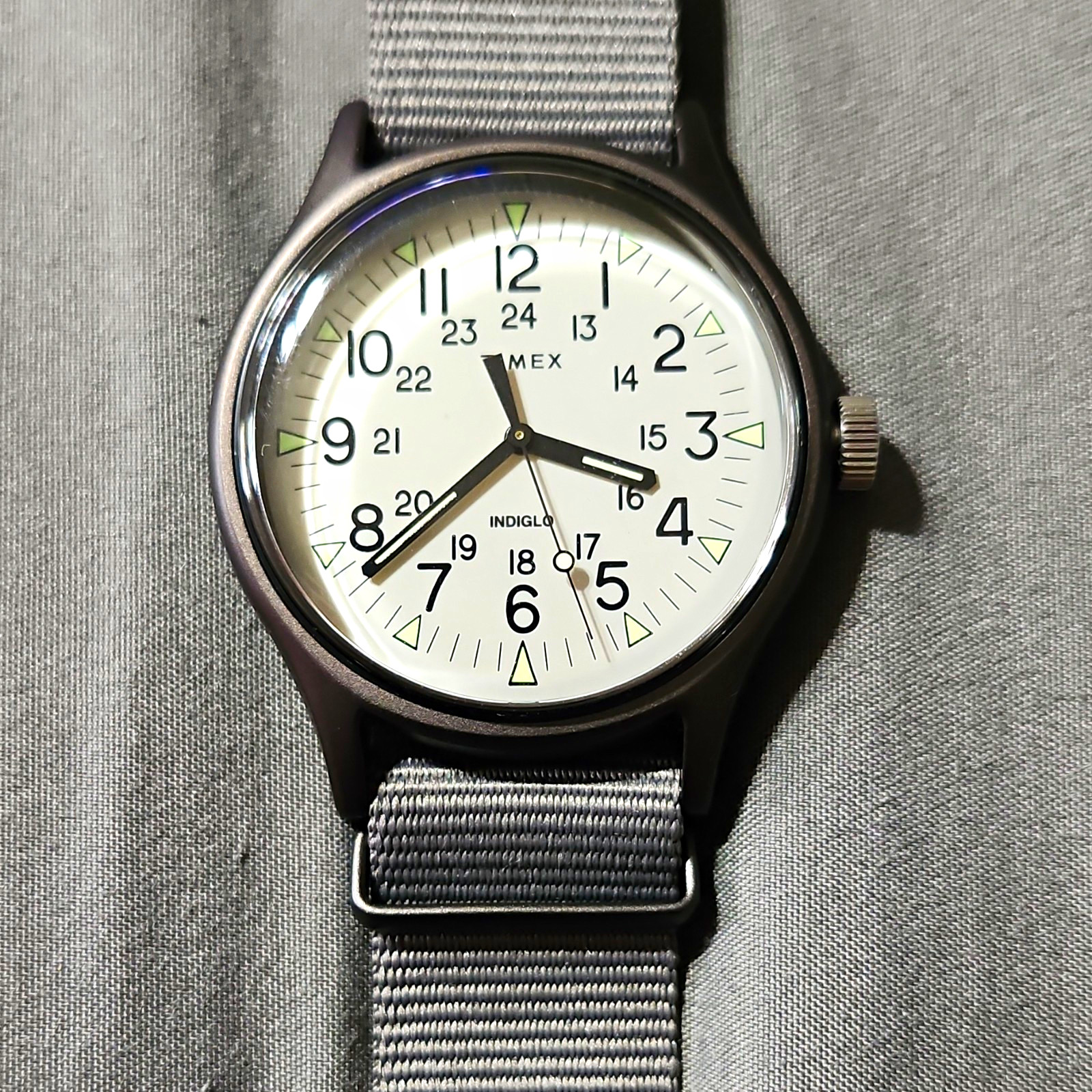 Timex Indiglo Never Worn 38mm Black SS Case Gray Nylon NATO Strap 30m
