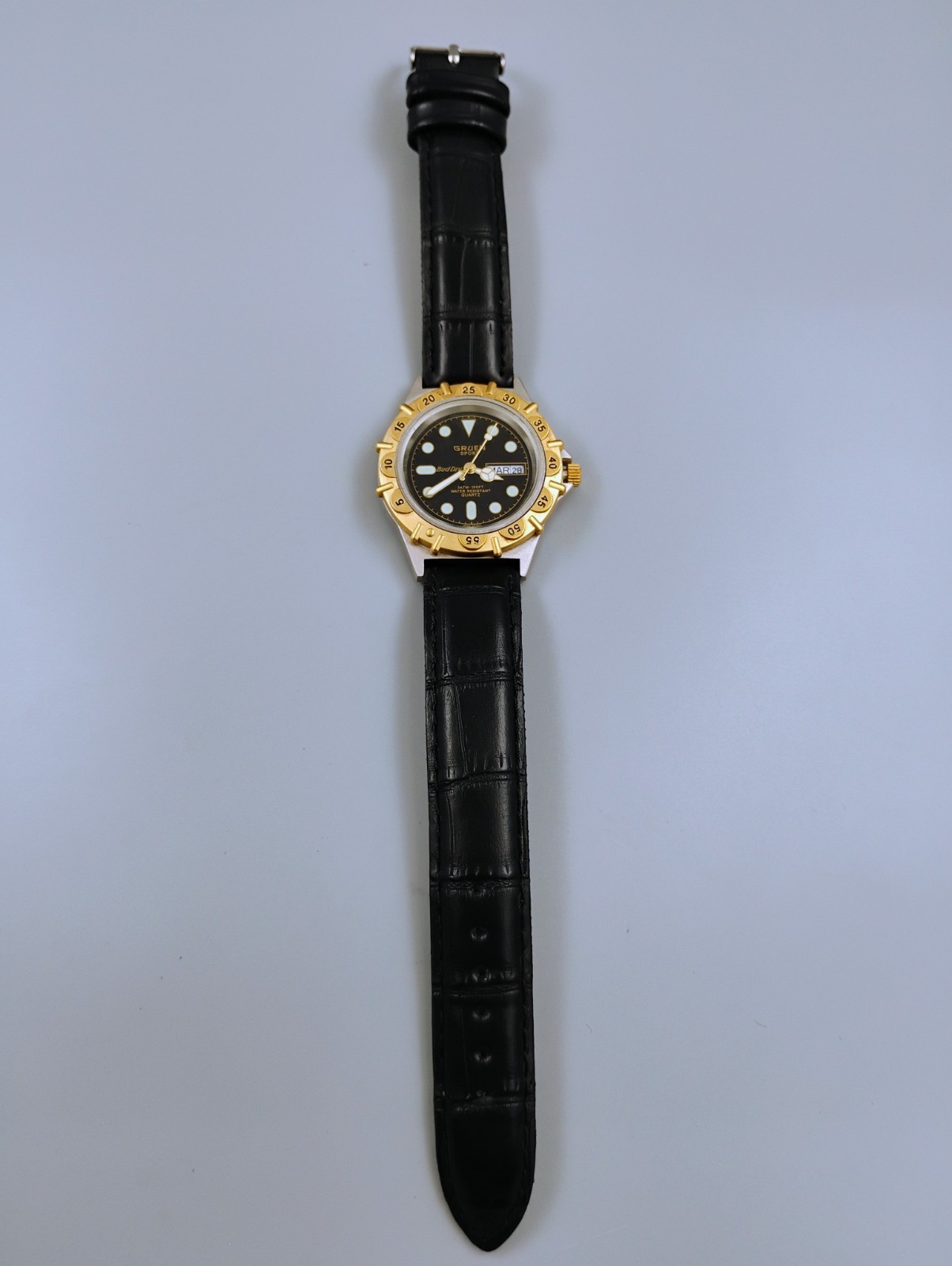 Vintage Gruen Sport Bud Dry Watch 310-2105 Gold Tone Pristine Condition 1990s