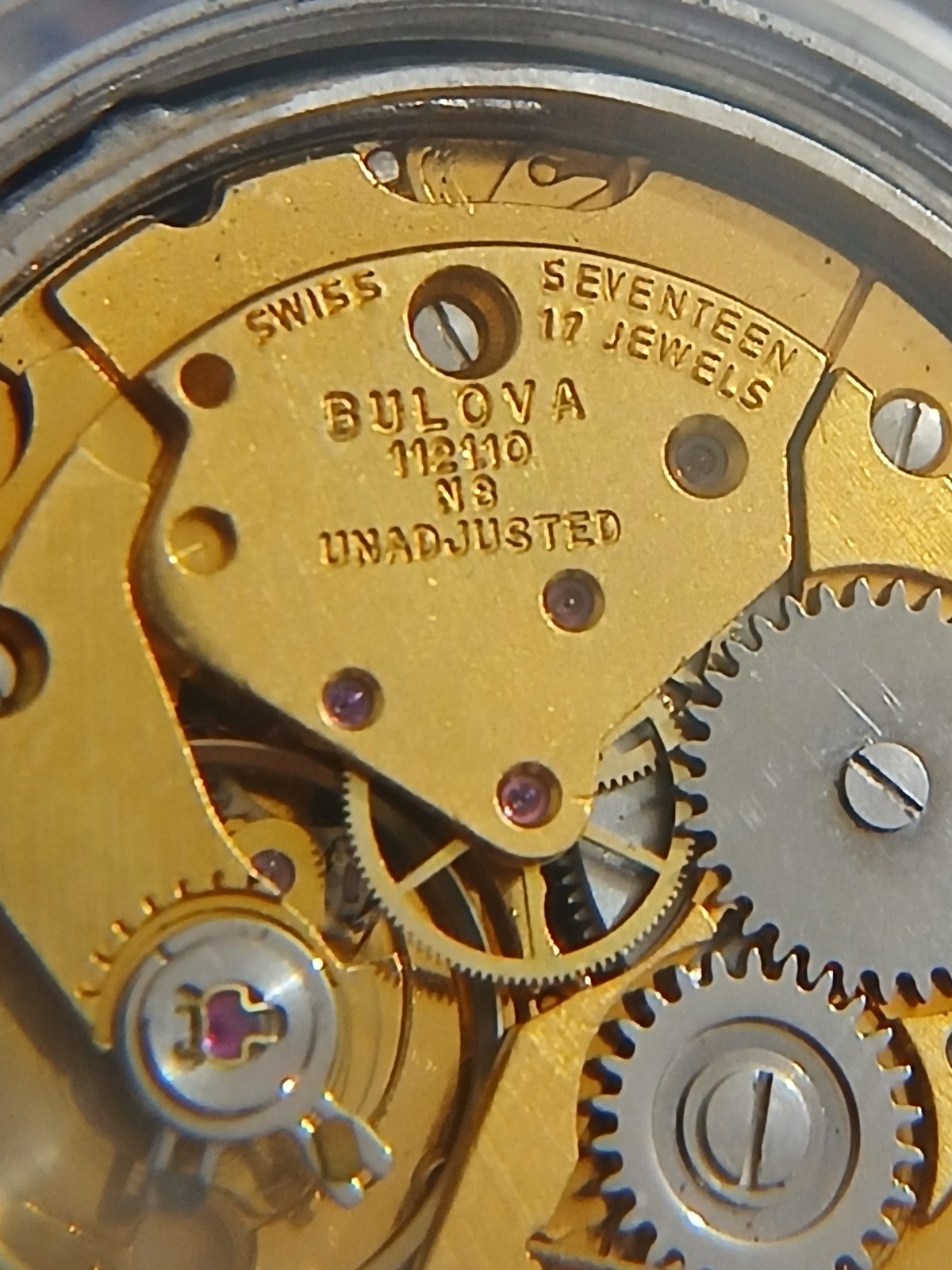 Vintage Bulova 1121.10 Eta 2851 Wrist Watch