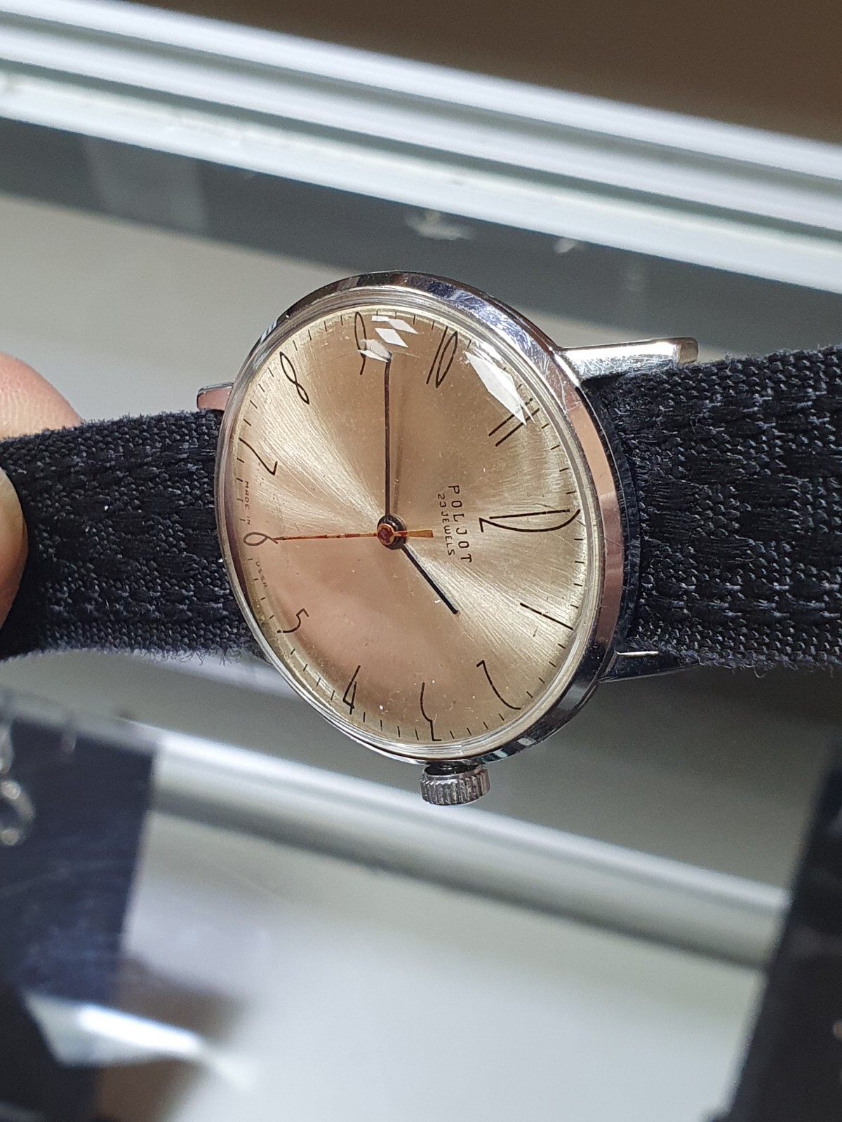 Vintage POLJOT De Luxe 1MChZ Ref.2209 Ultra Slim 23 Jewels USSR Made Watch