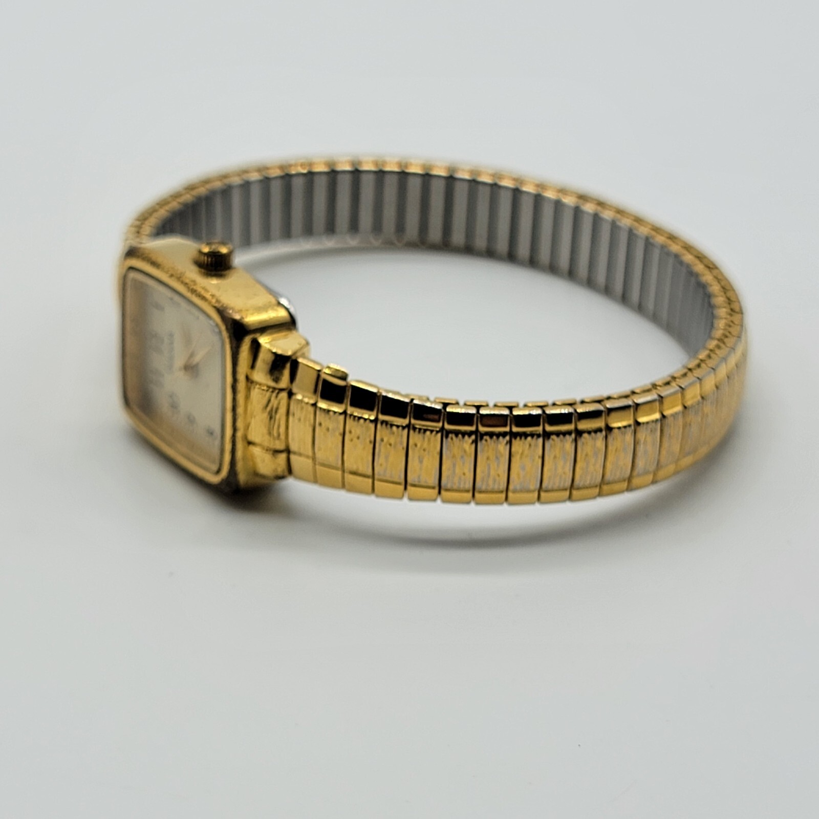 Pulsar Women Watch 17mm Rectangle Dial Gold Tone Classy Stretch Band 6.5″