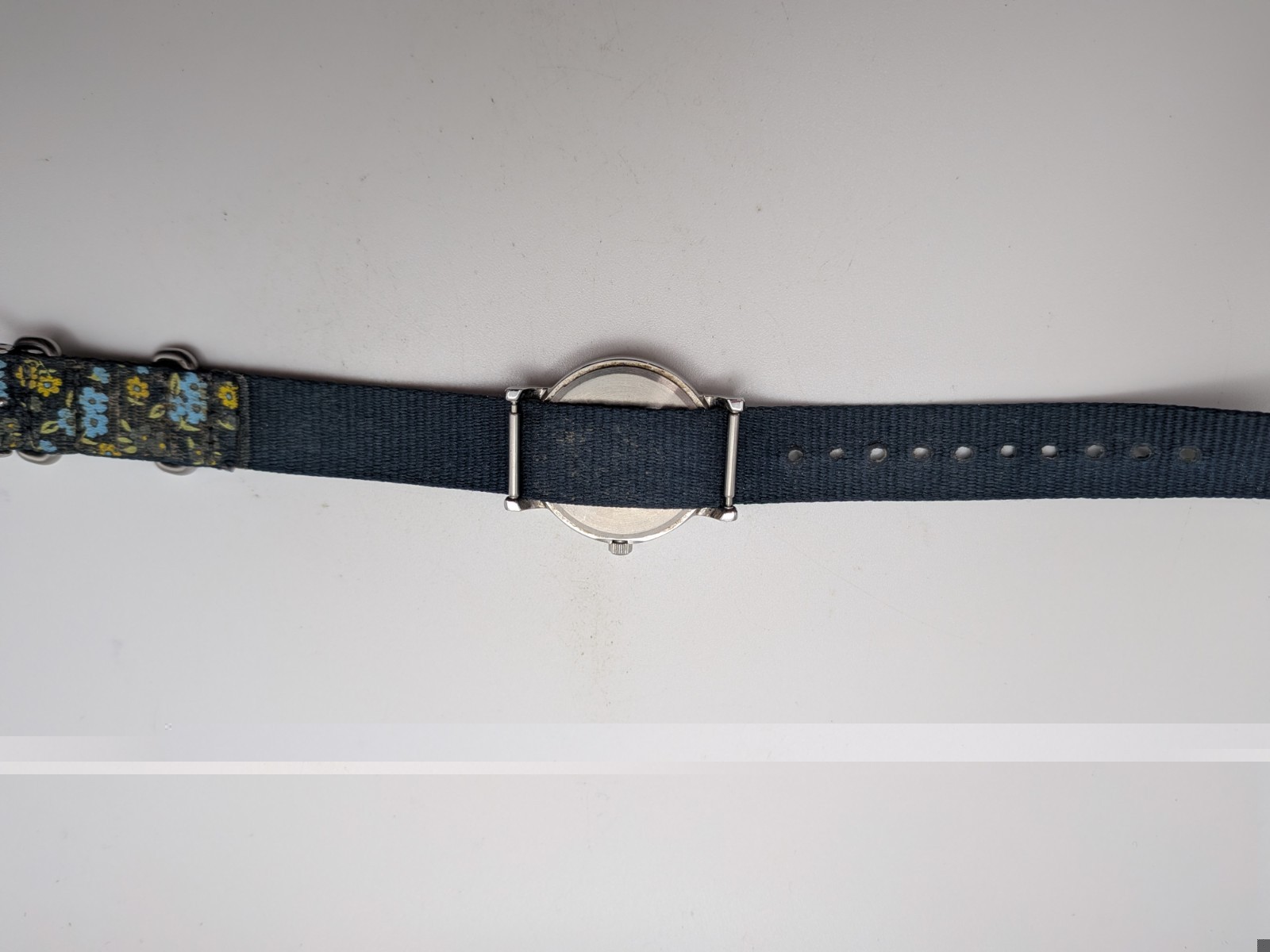 Timex Weekender Womens Indiglo Watch 31mm Floral Nylon T2P370 New Battery