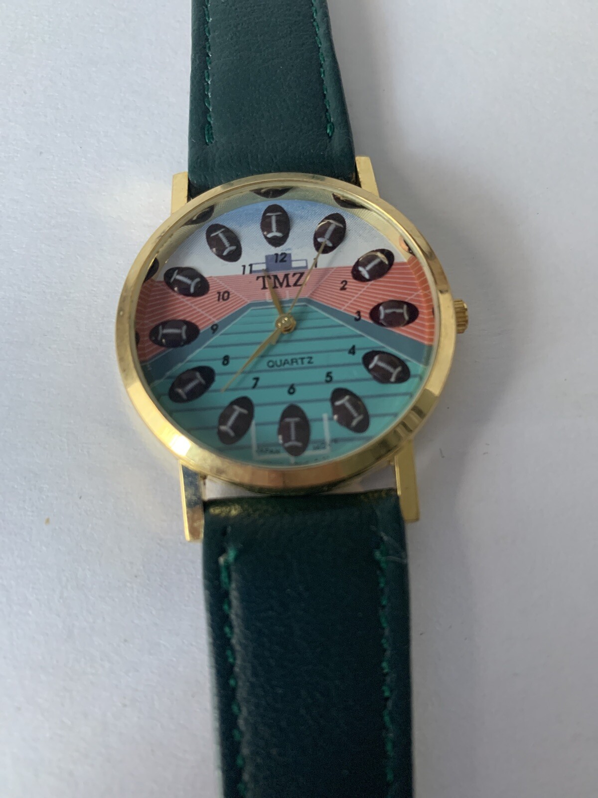 Men’s Football Watch TMZ Analog Numeric Tin Case