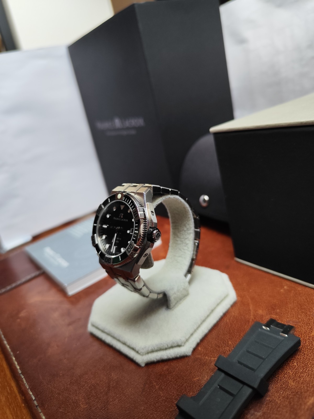 Maurice Lacroix – Aikon Venturer 38.5mm – Automatic – Full Set – Year 2025