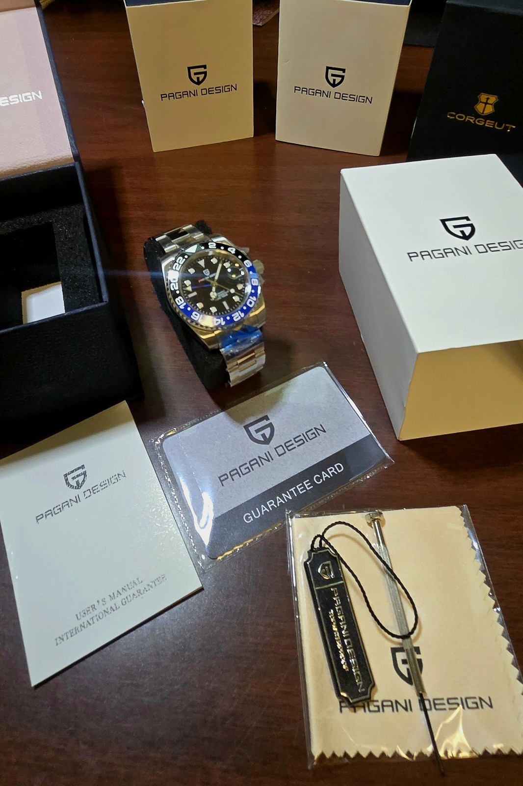 Pagani Design GMT II Batman Homage/Automatic NH34/Sapphire Crystal/Ceramic Bezel