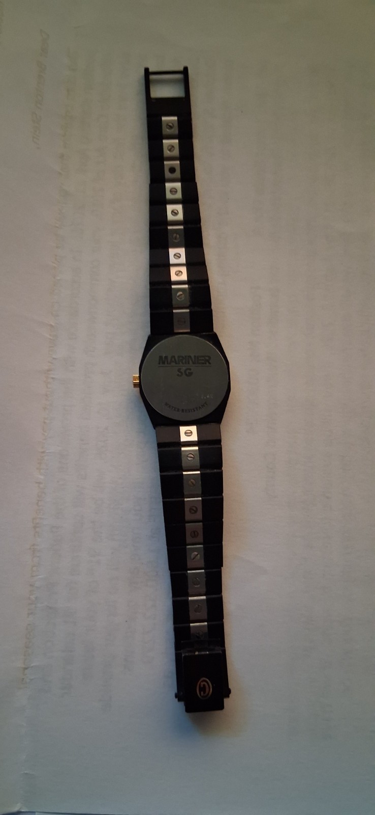 watch women mariner SG black and gold never worn really in like new condition