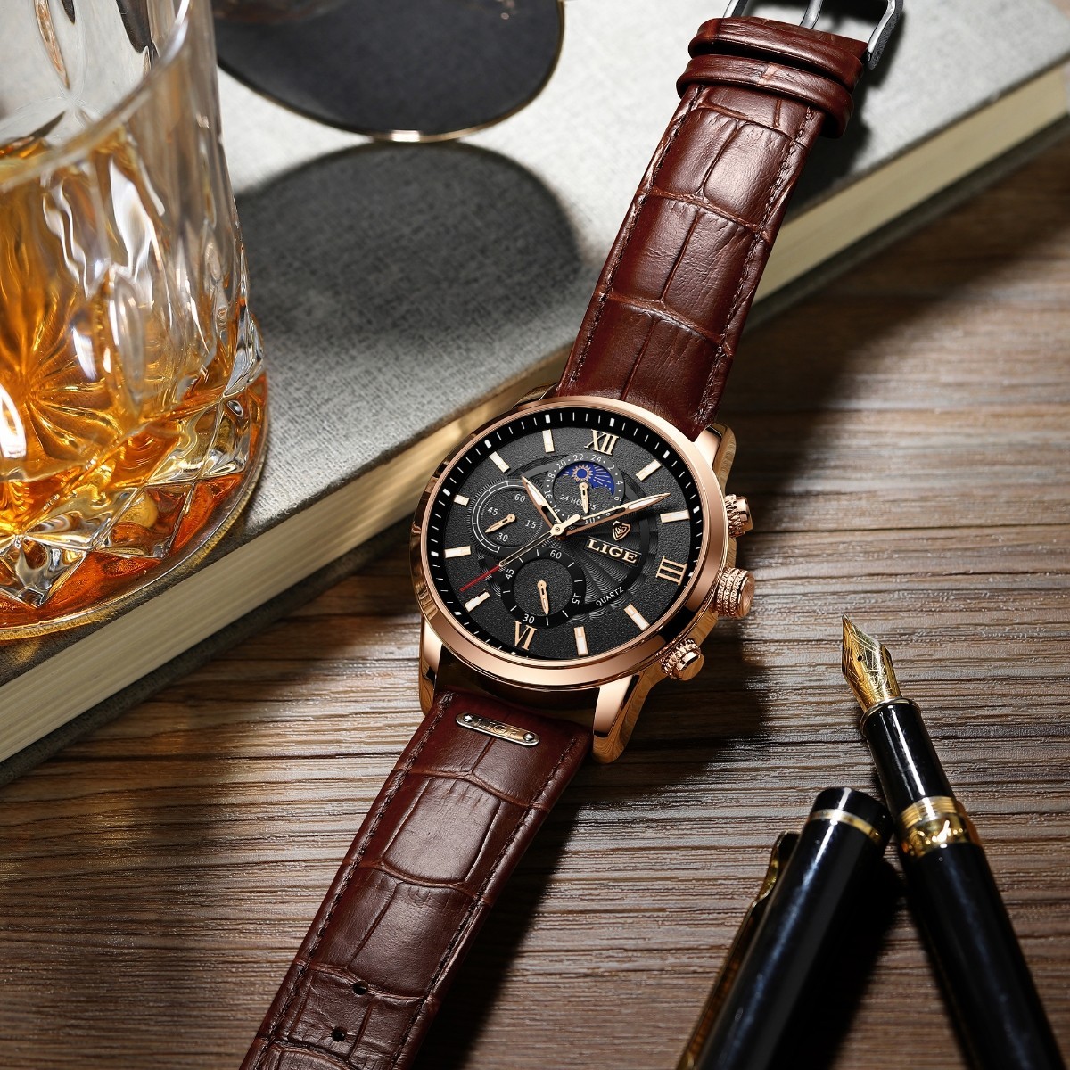 Men’s Watch Quartz Luminous Stainless Steel Case Leather Band Daily Wristwatches