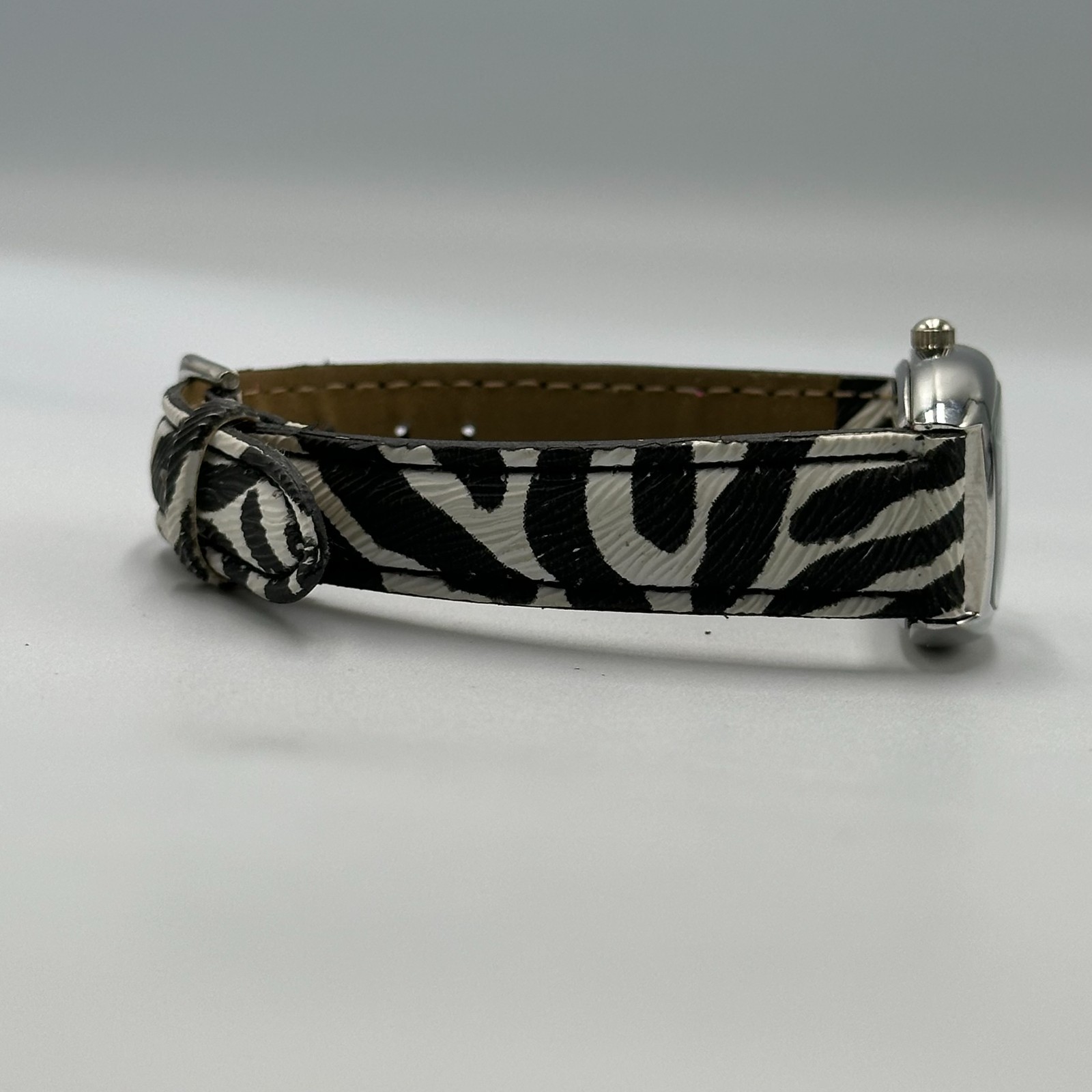 Zebra Watch Women Animal Print Black White Faux Leather Band New Battery 8”