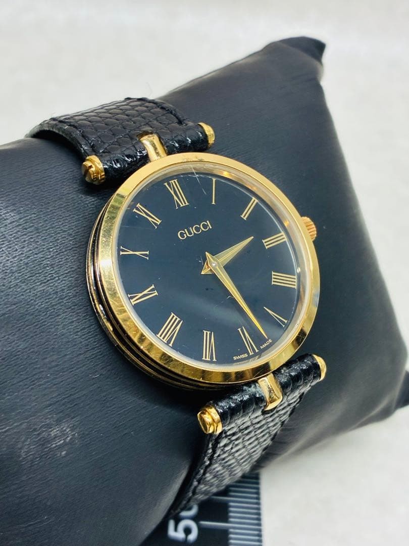 T7) Vintage GUCCI Sherry Line Black Dial Watch