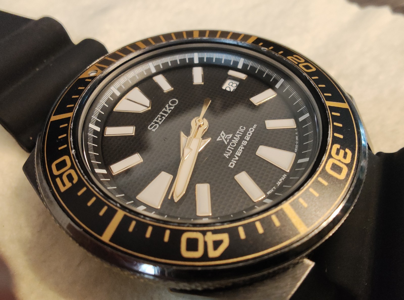 Seiko Prospex Samurai Men’s Black Watch – 4r35-01v0 – With Extra Band