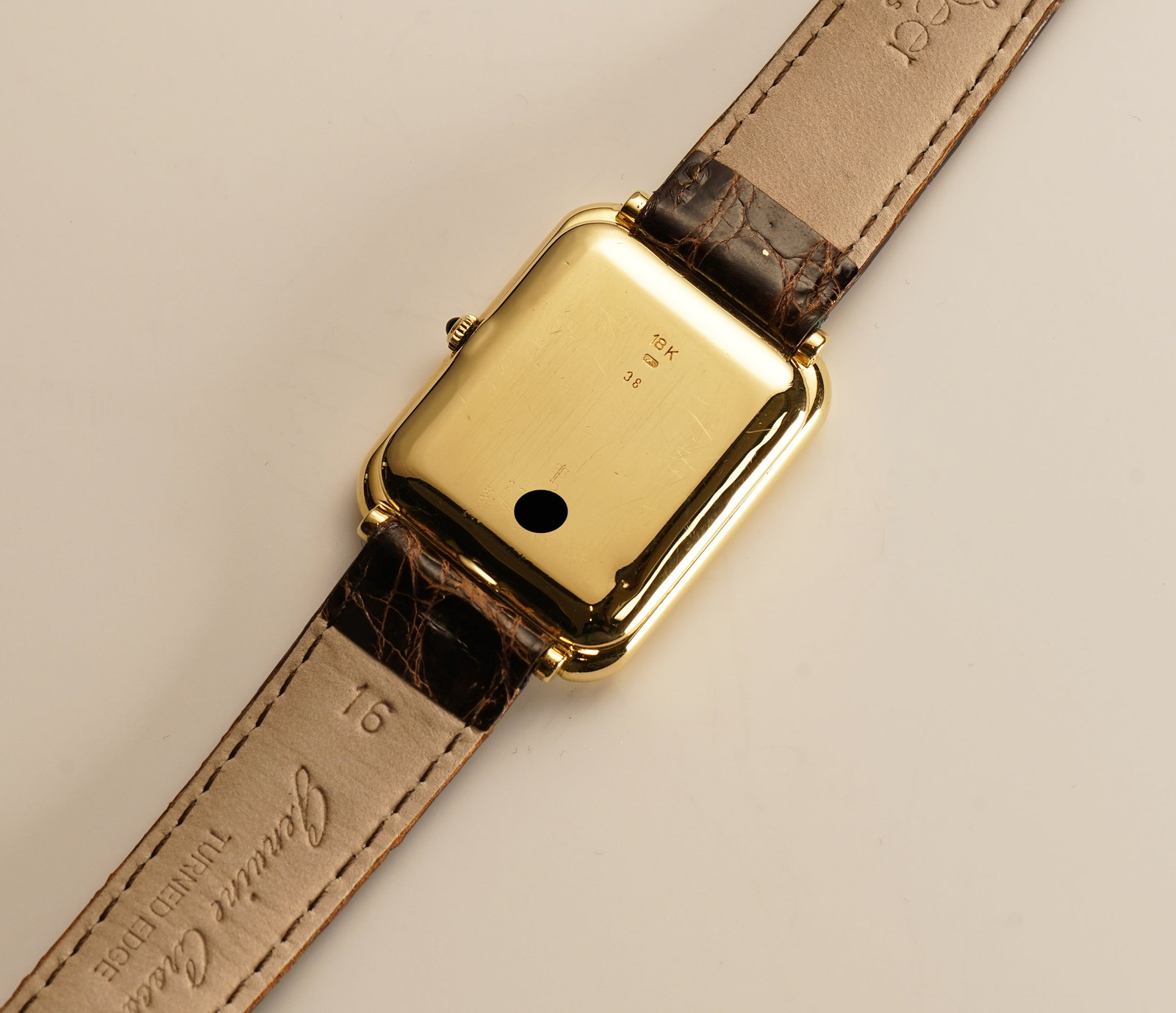 Corum 26mm Vintage Dress 18k Yellow Gold Hobnail Dial