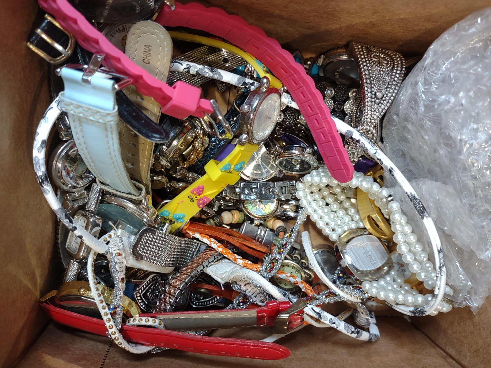 3Lb Watch Lot Assorted Variety Lot Many Are Currently Working DWL2
