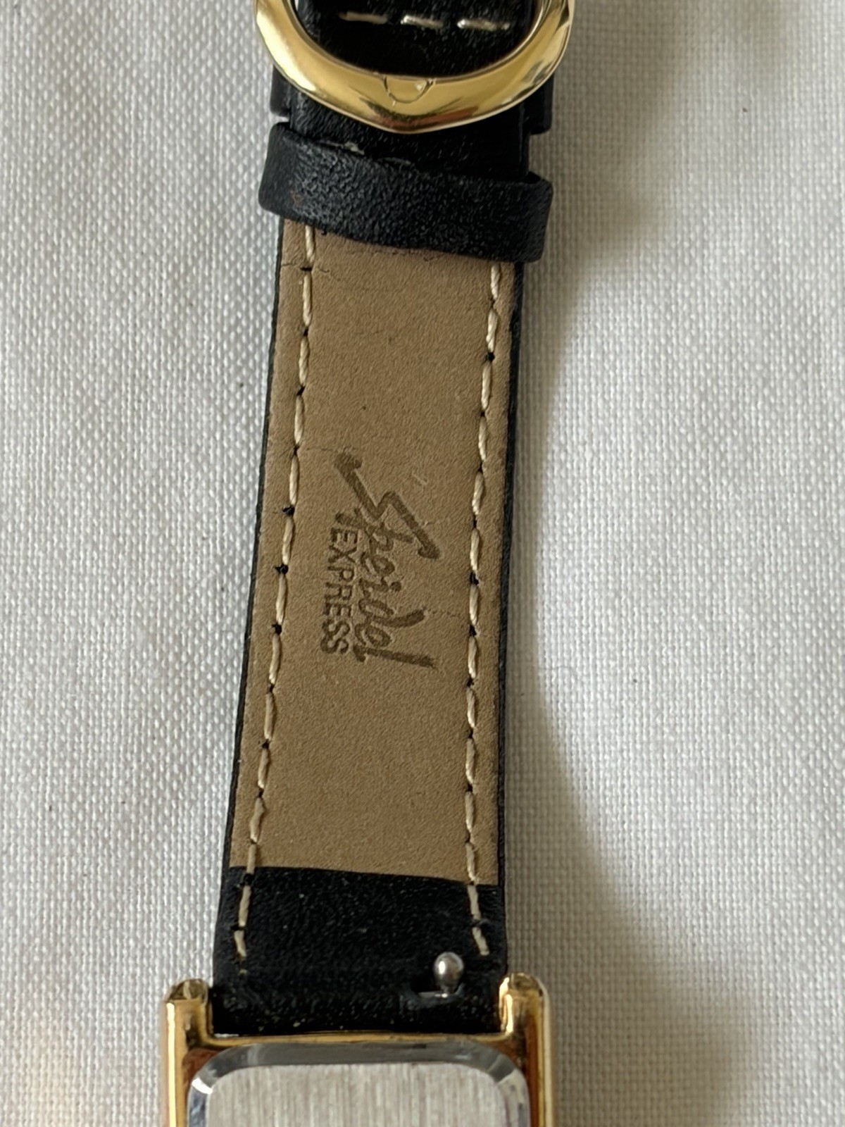 Vintage Benrus BN326 Women’s Dual Time Quartz Watch Two Movements 19mm