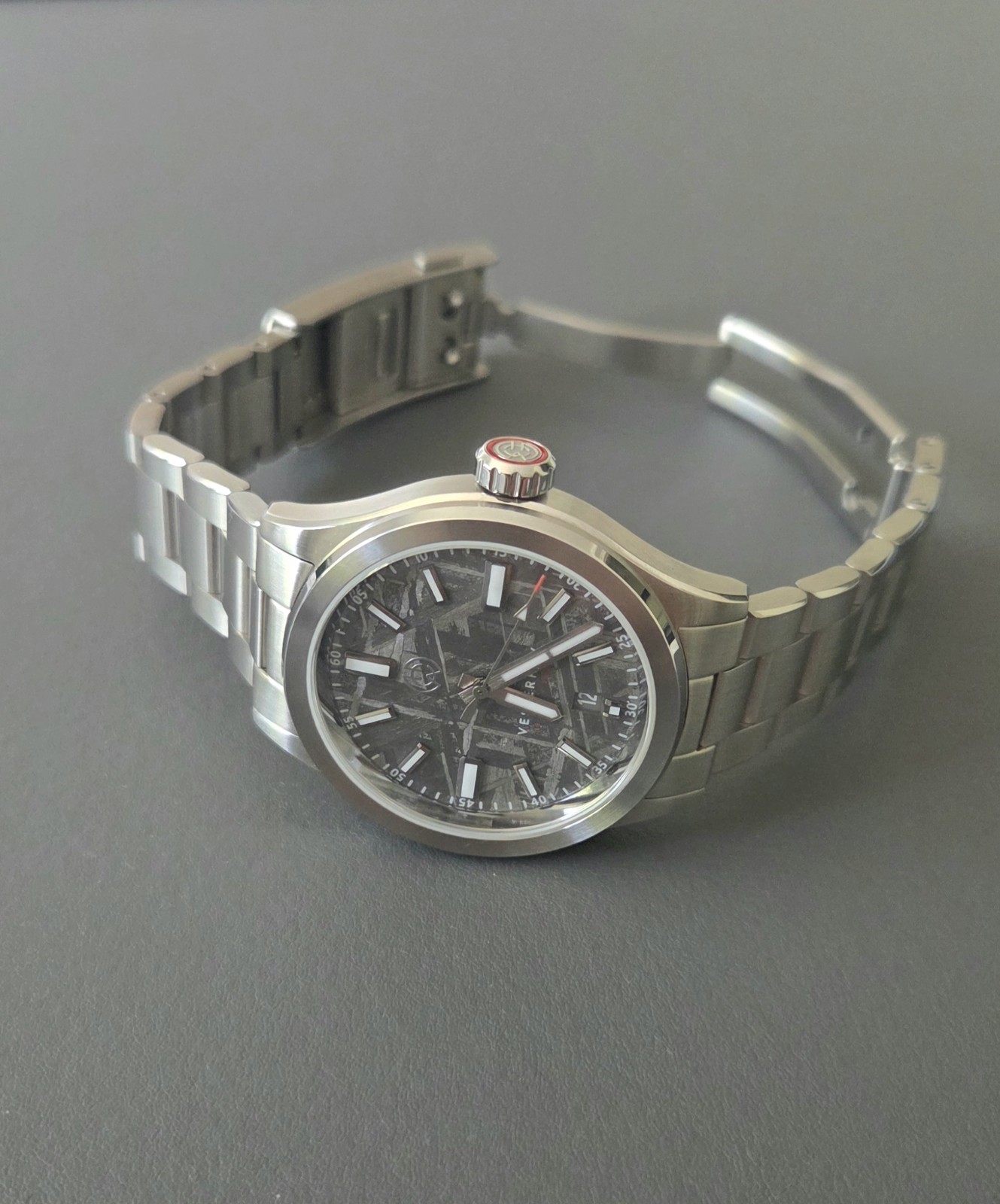 Henry Archer Vesterhav Polaris 40mm Automatic, 20 ATM, Meteorite Gray Dial, Date