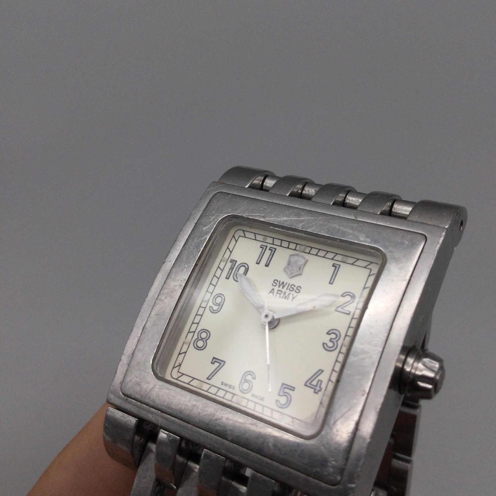 Victorinox Swiss Army Cavalier Womens Watch 28mm Stainless New Battery 6.25″