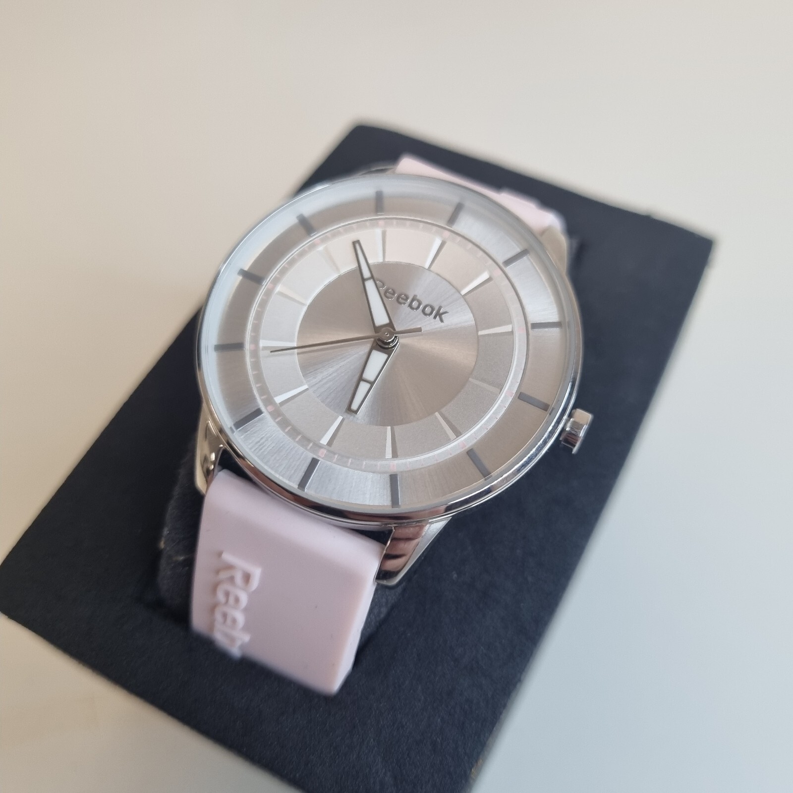 Reebok Kaleido Silver & Pink Women’s Wrist Watch RF-KAL-L2-S1IQ-1Q New Old Stock