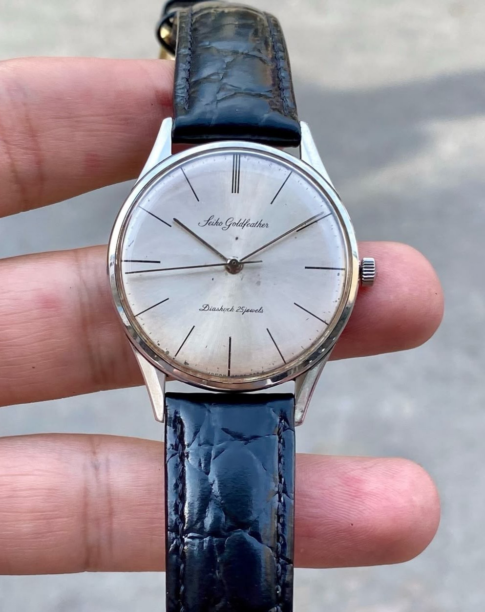 Vintage Seiko Goldfeather 15005 Sunburst Silver Dial Manual wind 35mm For Men