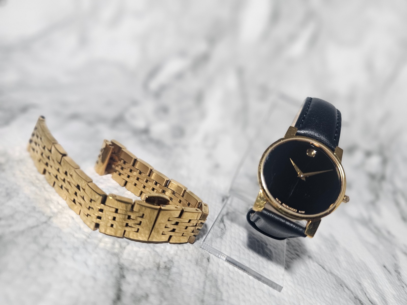 Movado Museum 87.G4.875 Gold-Plated Swiss Quartz Watch