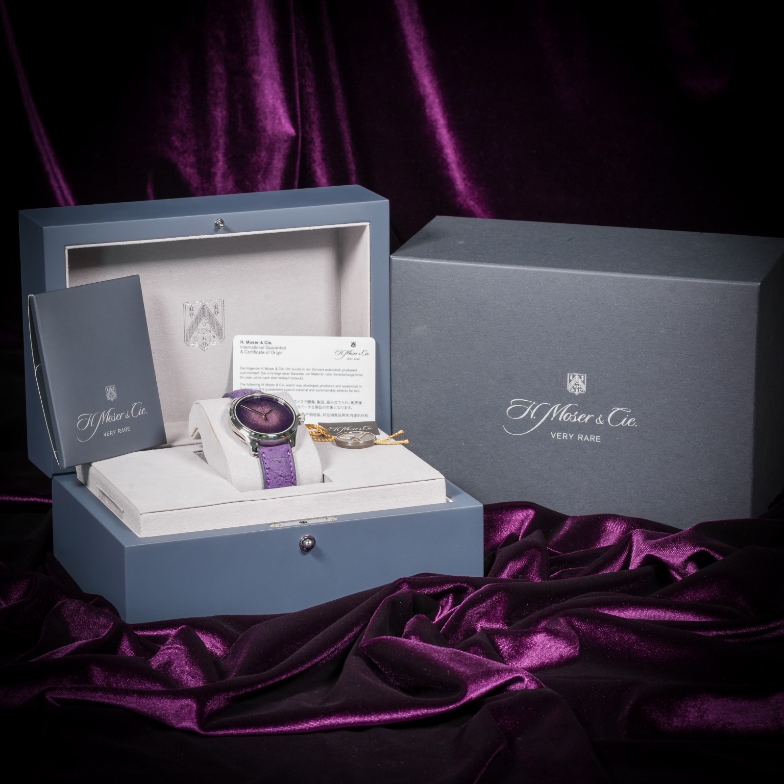 H. Moser & Cie. Endeavour | Purple Enamel Concept 40mm | Full Set