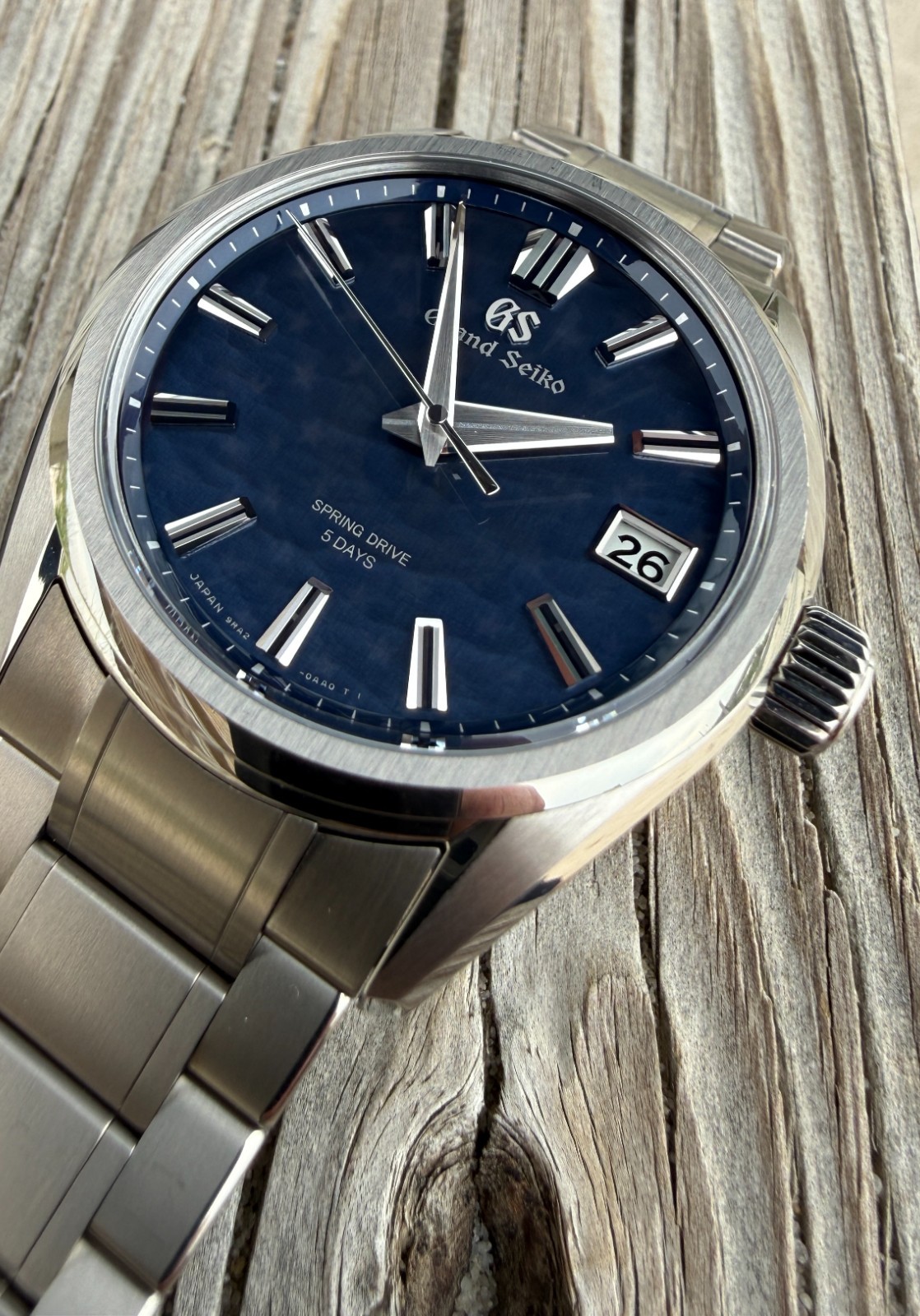 2025 Grand Seiko Evolution 9 “Lake Suwa” Spring Drive Titanium Blue Dial 40MM