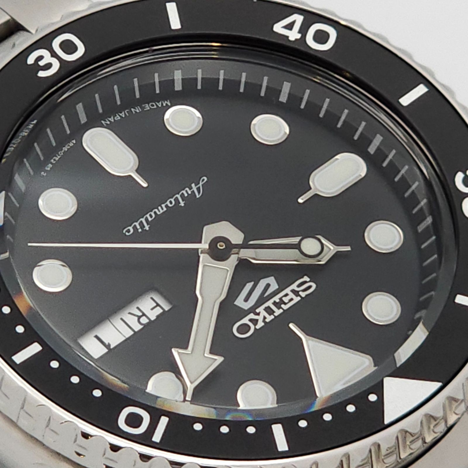 Seiko Five Classic Sports Automatic Watch 4R3607G0 Mens Classic Sport wrist 20cm