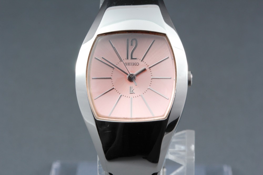 Near MINT SEIKO Lukia 4N21-5450 Pink Dial Quartz 24.2mm Ladies Watch
