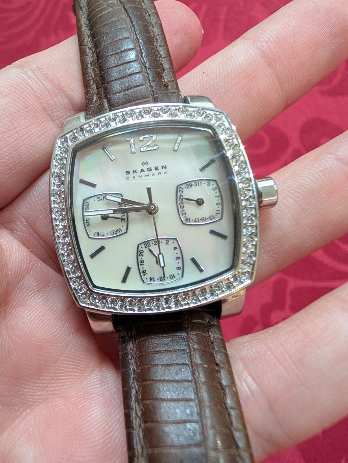 Skagen Women’s Quartz Multi-Dial Day/Date Gem-Set Untested Watch Brown Strap