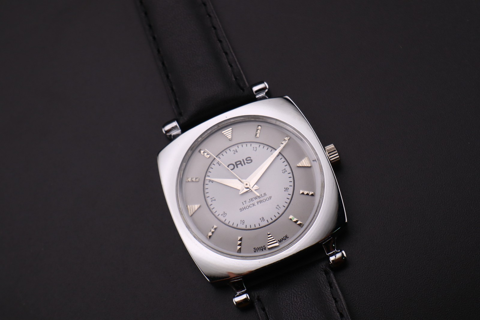 Vintage ORIS Swiss Hand-Wind Classic Mechanical Collectible Men’s Wrist Watch