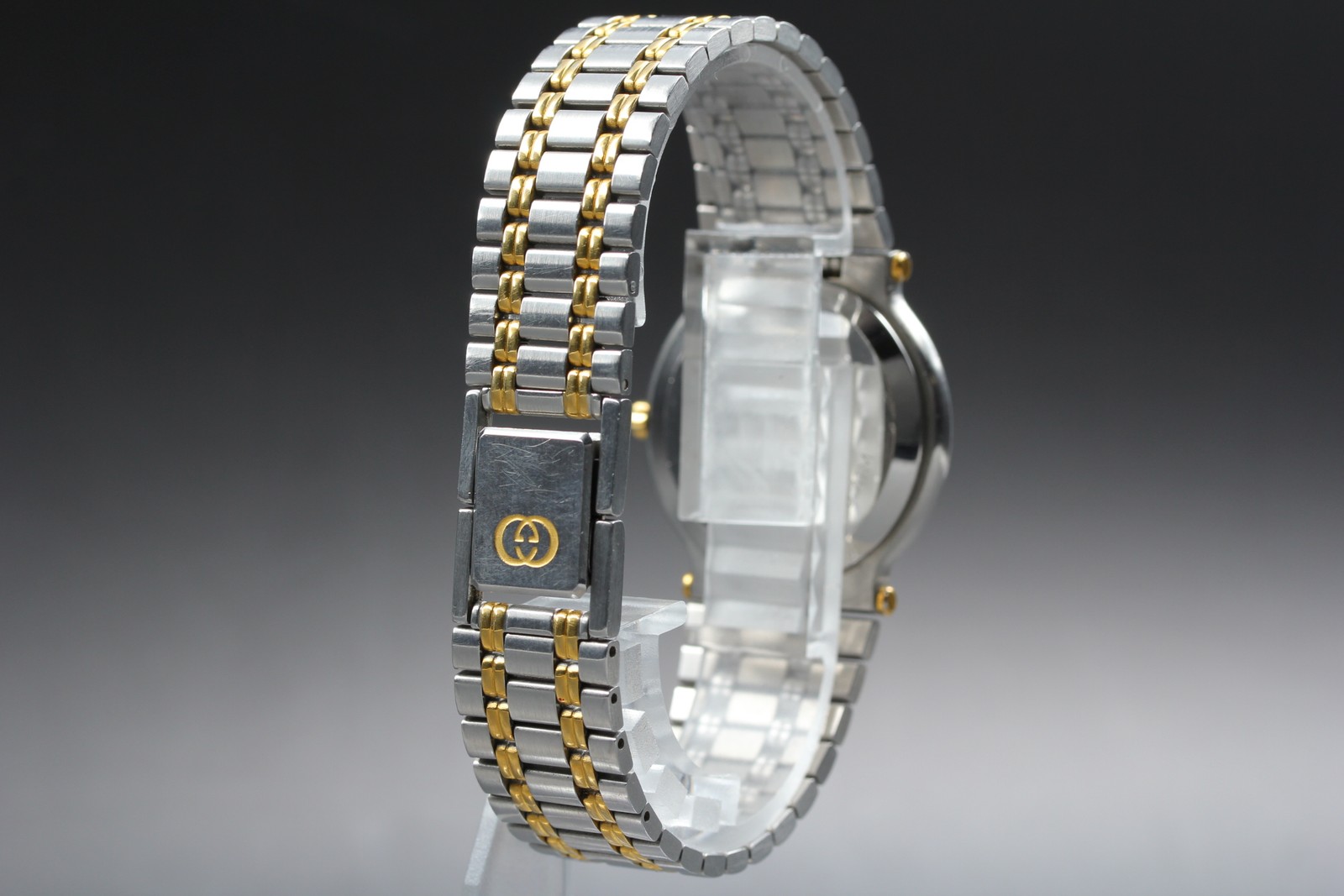 [Near MINT] Vintage Gucci 9000M 32mm Black Dial Date Qz Mens Watch From JAPAN