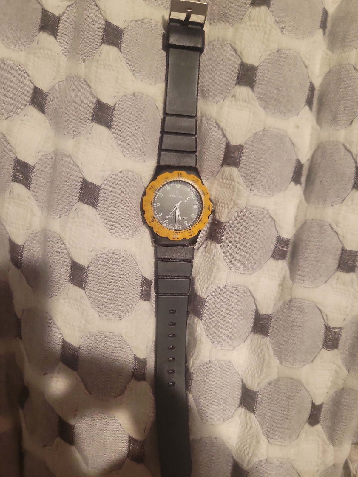 Peugeot Quartz Stainless Steel Back 825-19mm Men’s Watch Used