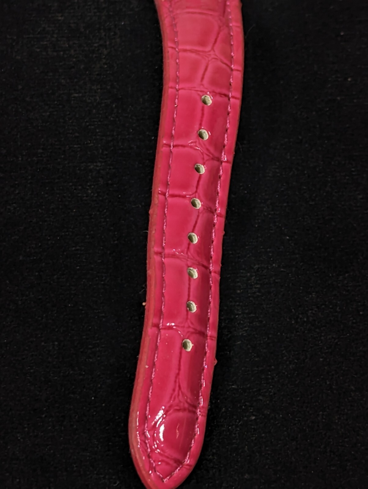 Womans White Dial Pink Bezel Silver Tone Case Pink Faux Leather Band Watch 7.5in