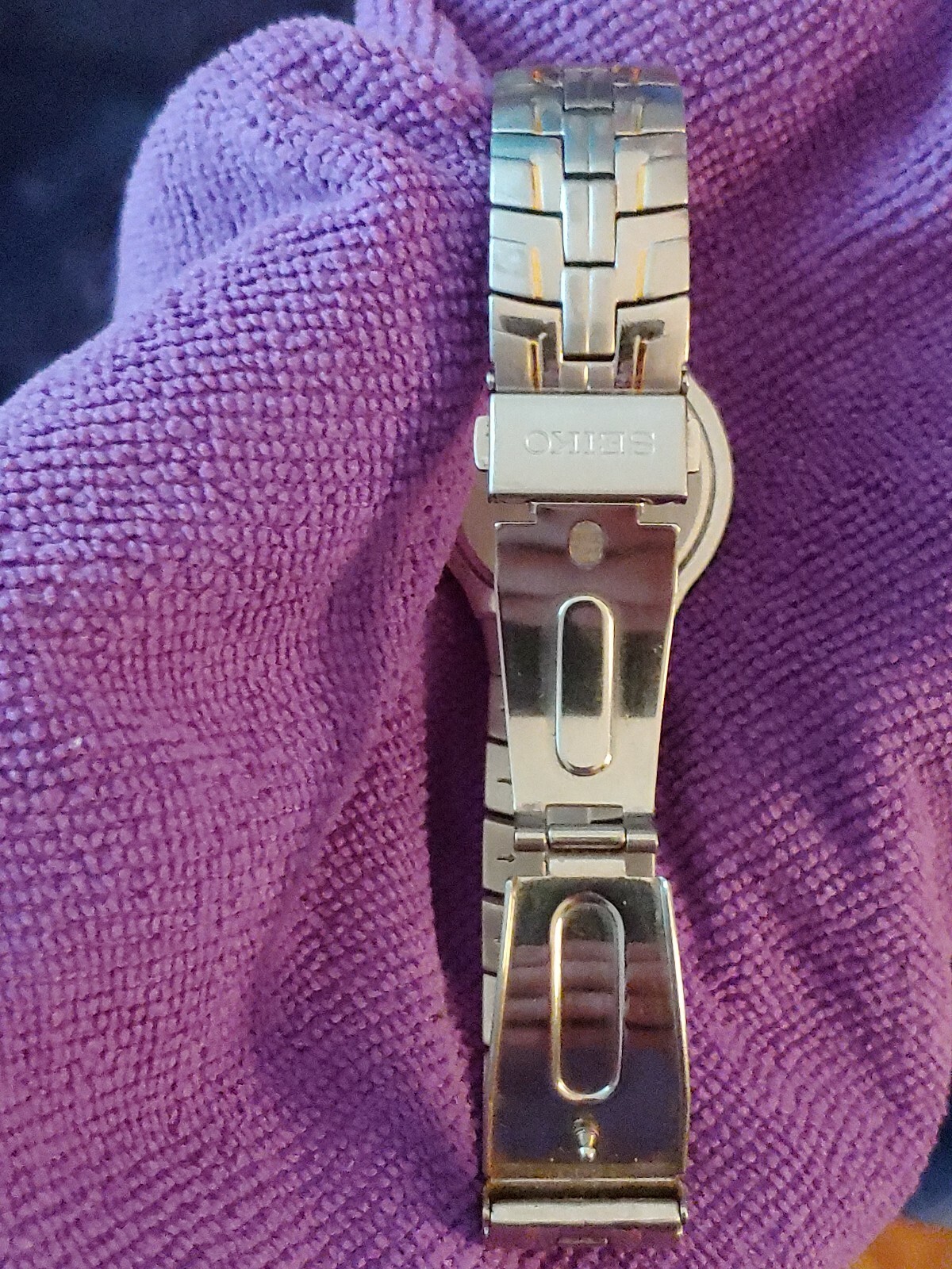 SEIKO MEN’S TIMEPIECE #7N42-6000 GORGEOUS WHITE DIAL W/ GOLD COLORED HOUR MARKS